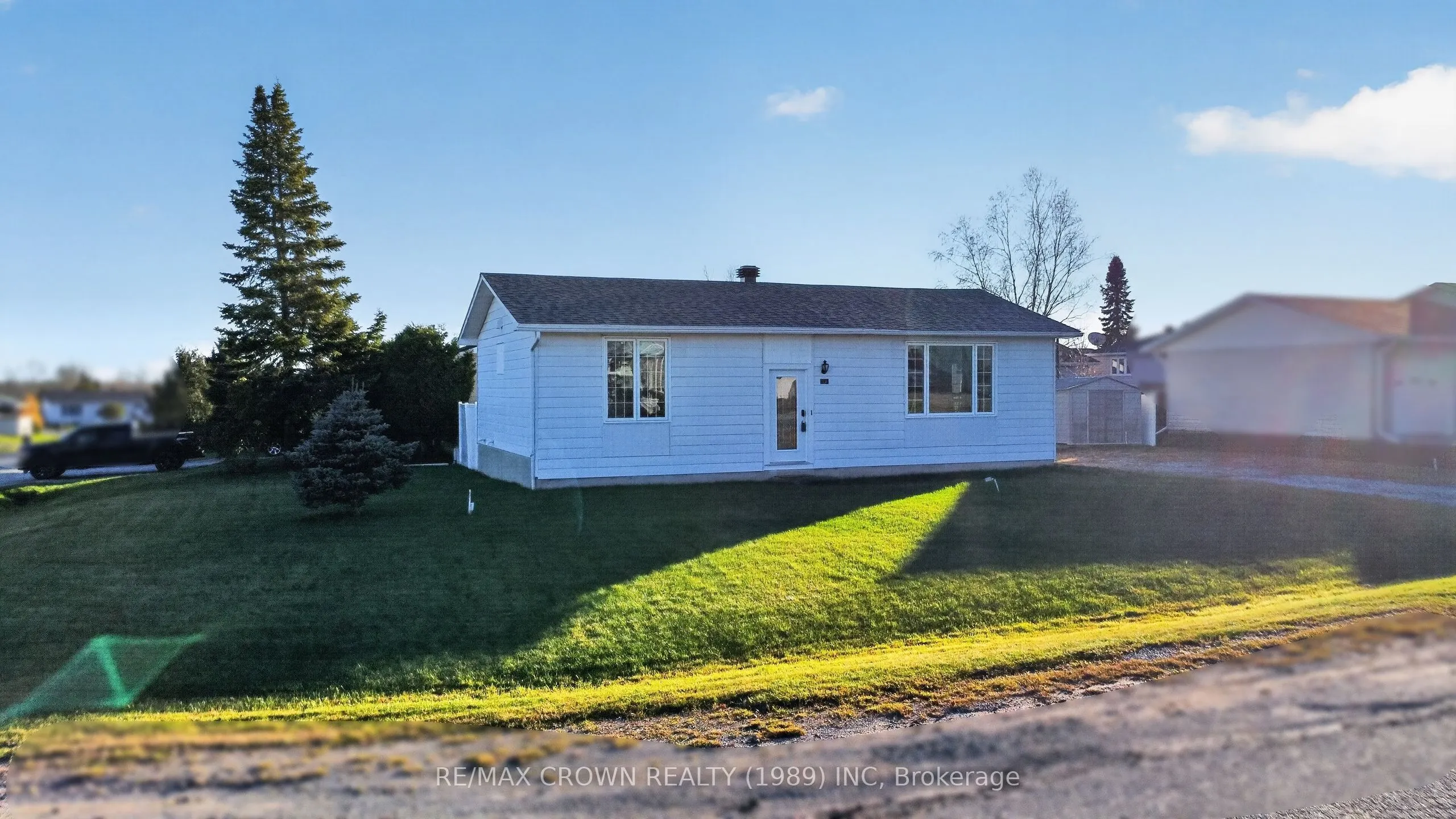54 Boucher Crescent
