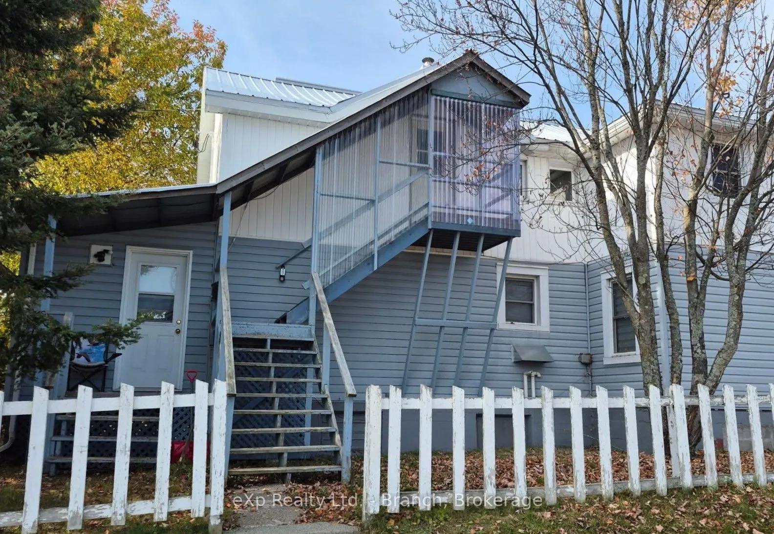 58 Second Street E