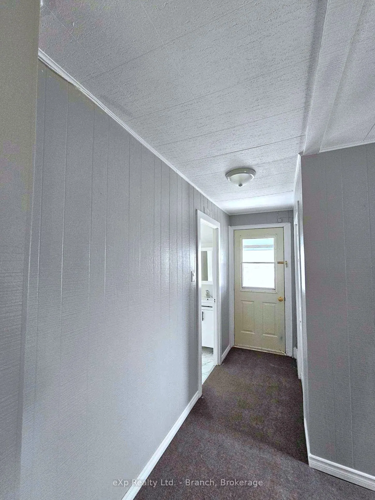 58 Second Street E