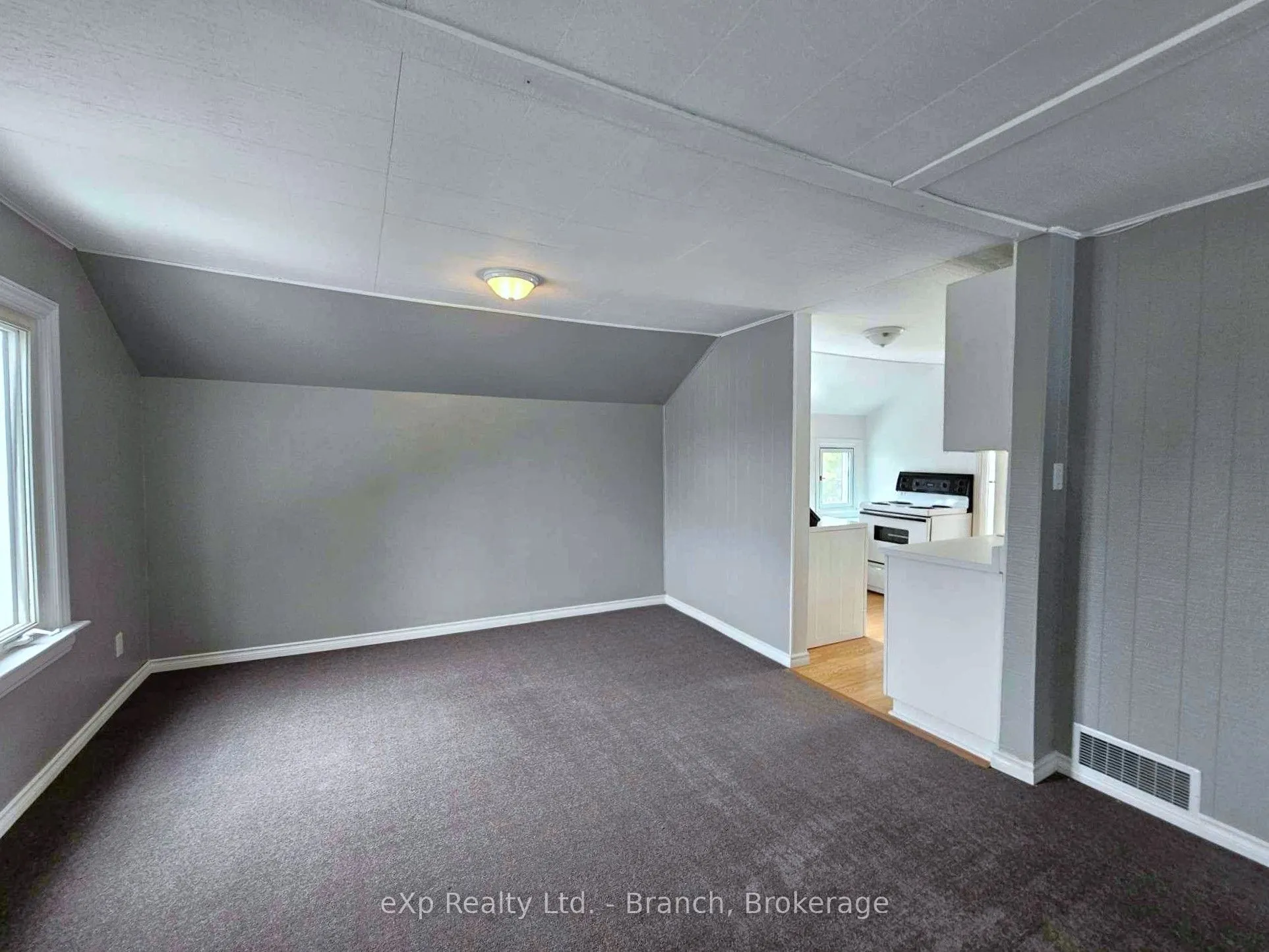 58 Second Street E