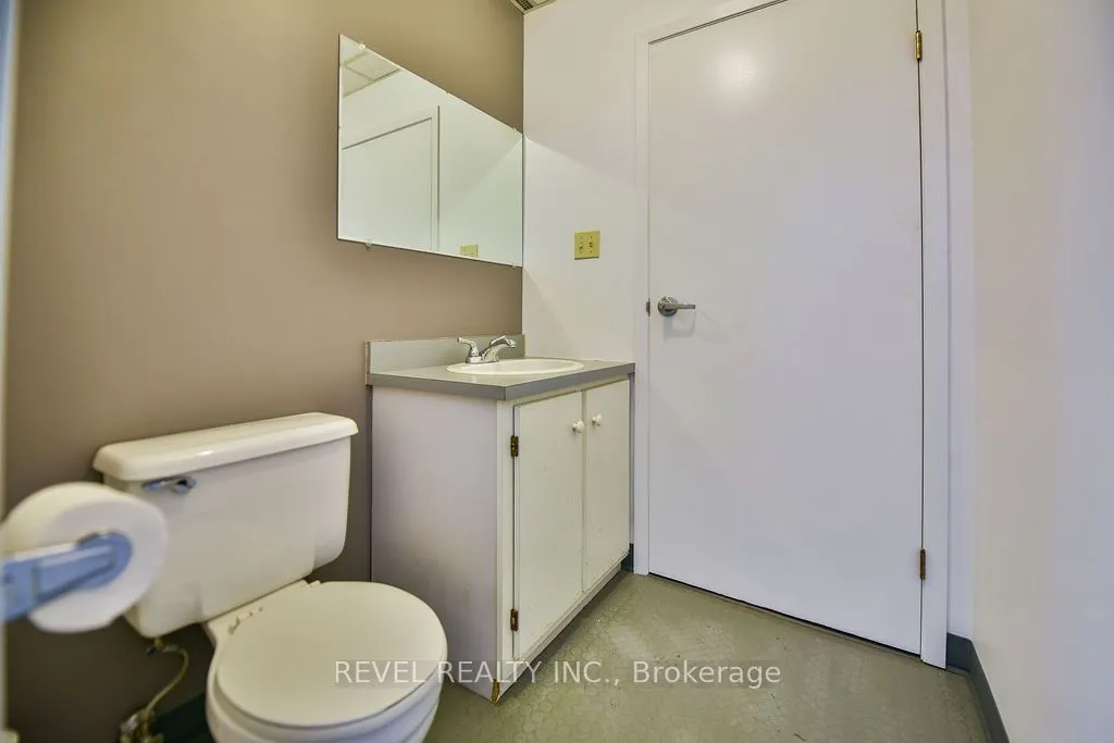 255 Algonquin Boulevard E