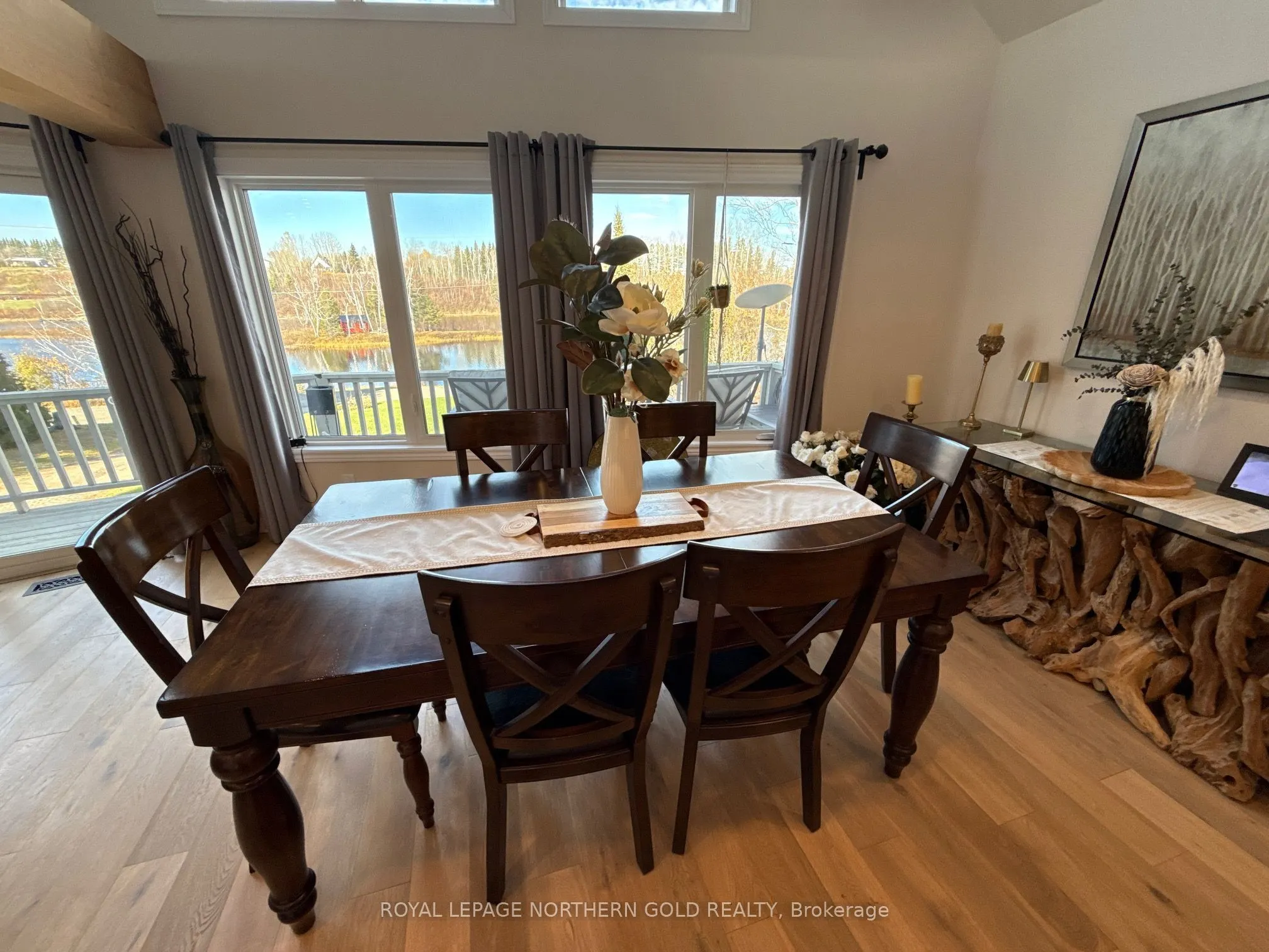 55 Lakeshore Avenue