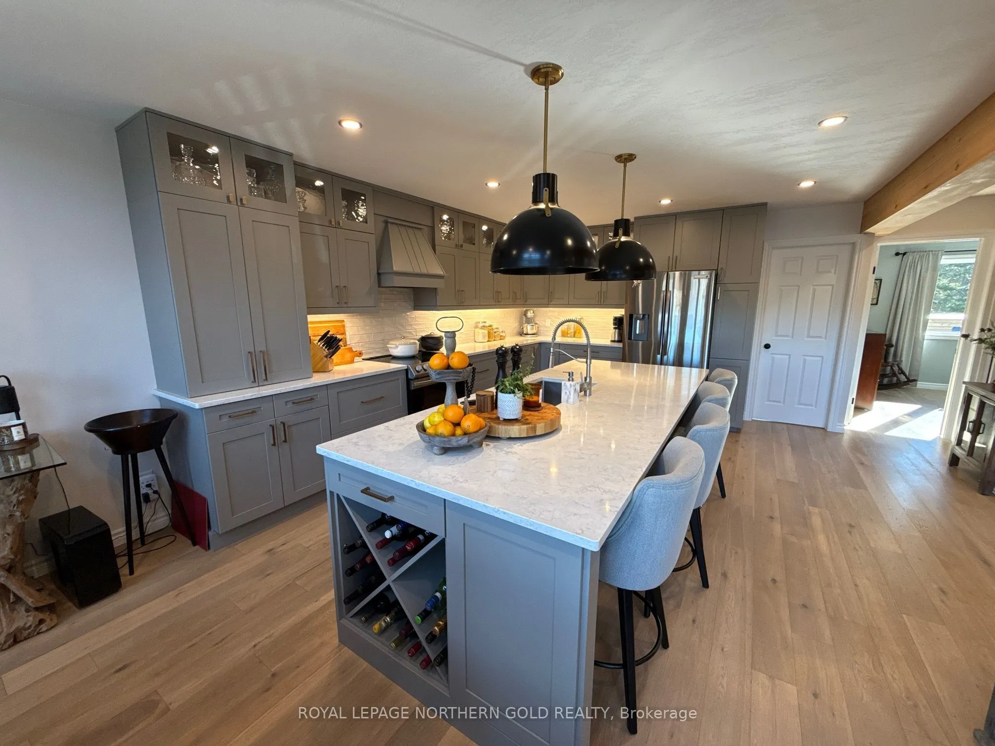 55 Lakeshore Avenue