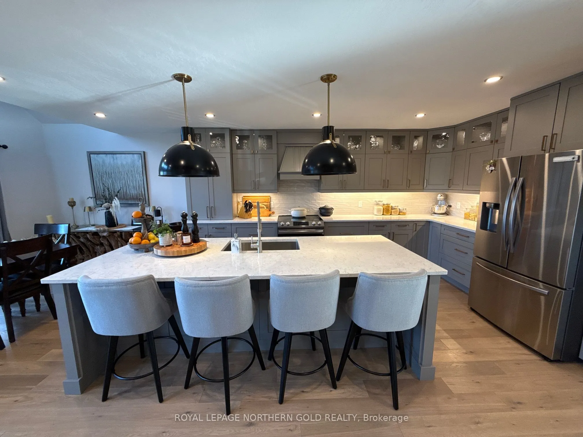 55 Lakeshore Avenue