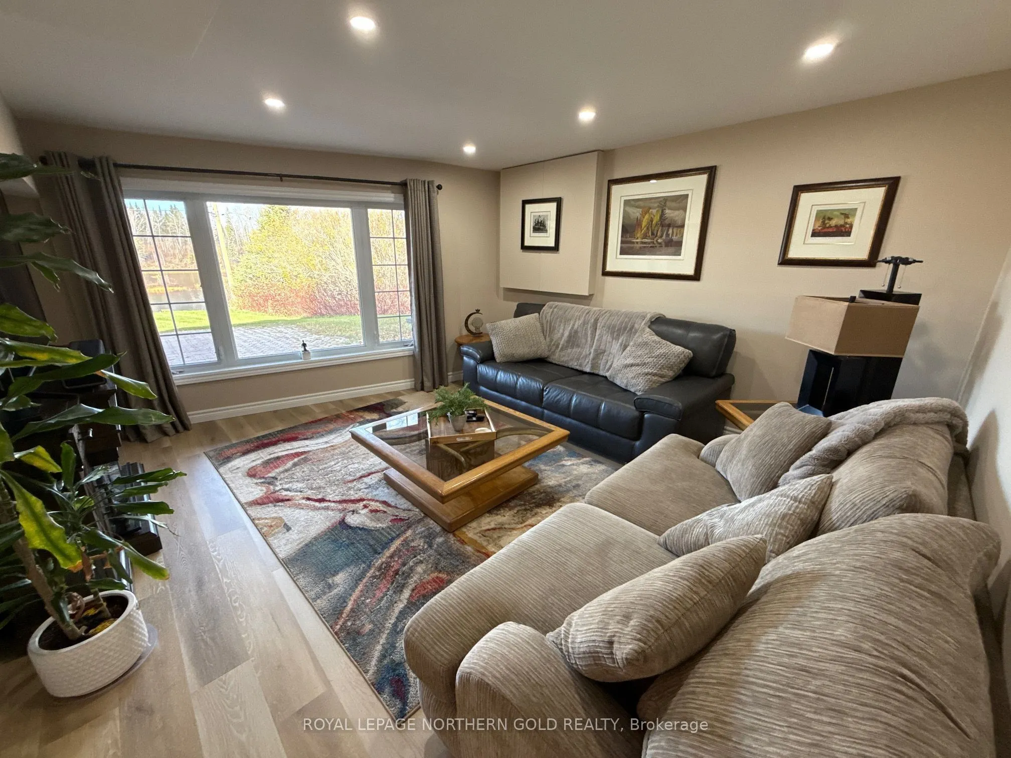 55 Lakeshore Avenue