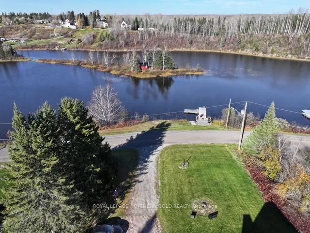 55 Lakeshore Avenue