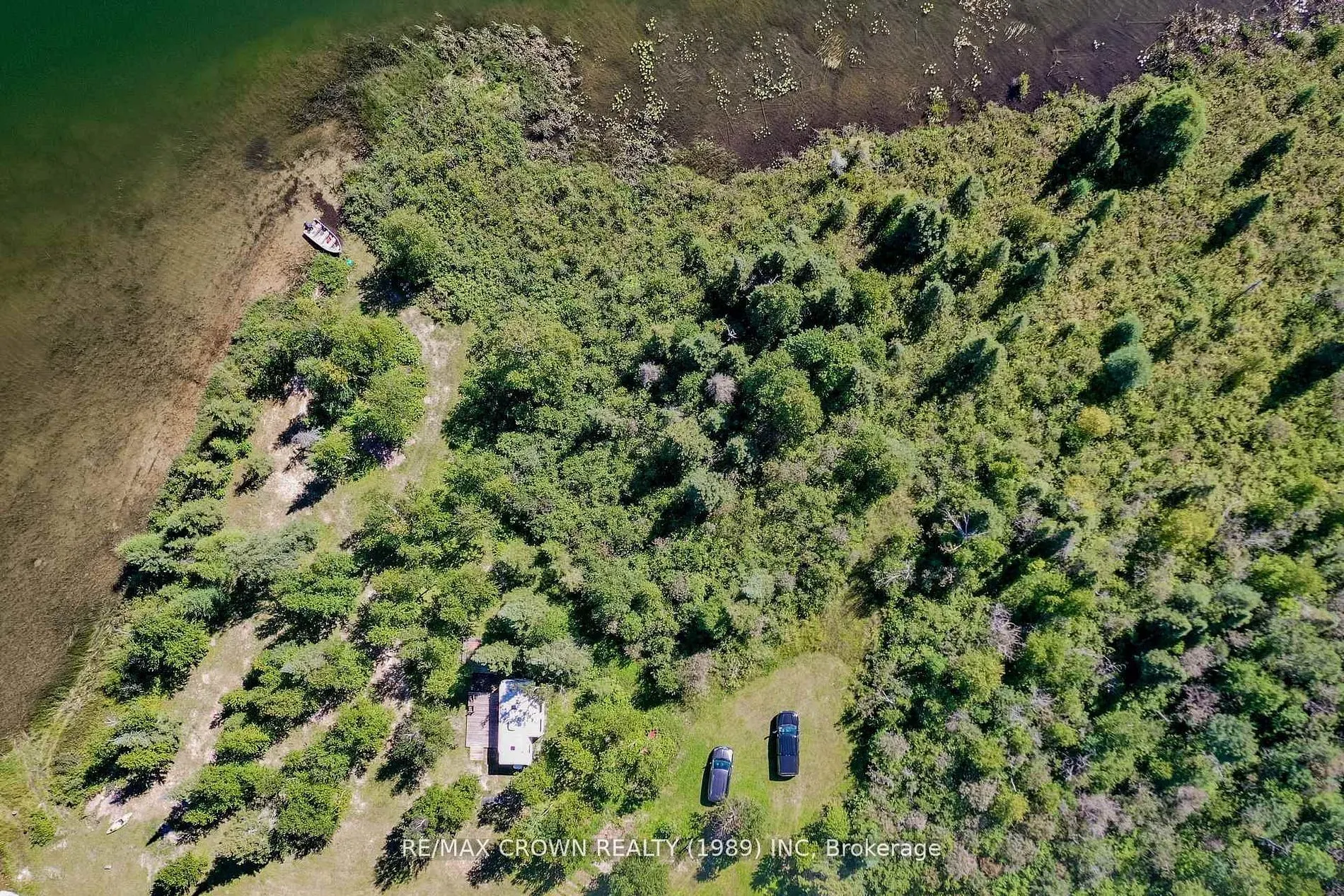 24 Shallow Lake Road W