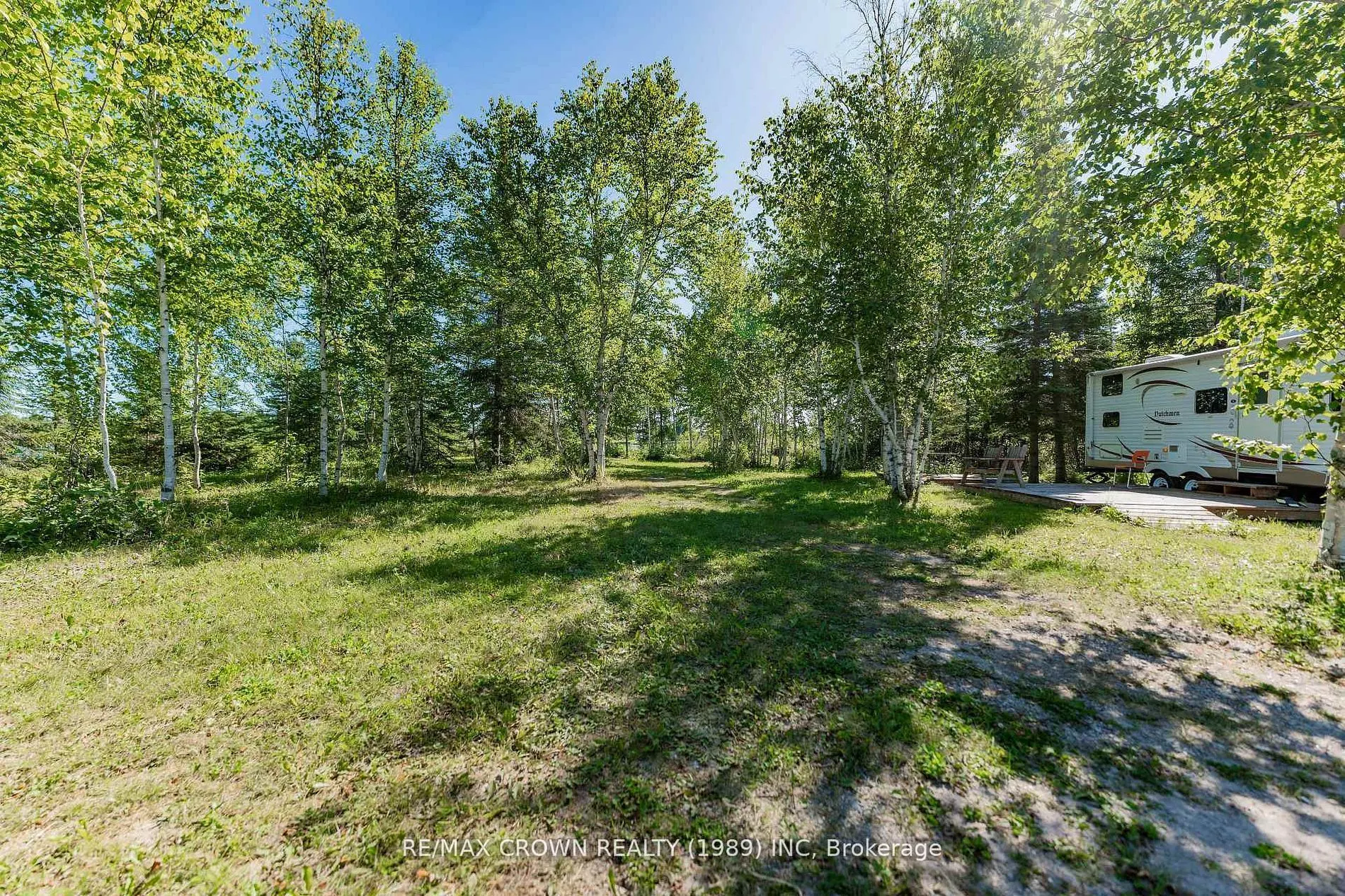 24 Shallow Lake Road W