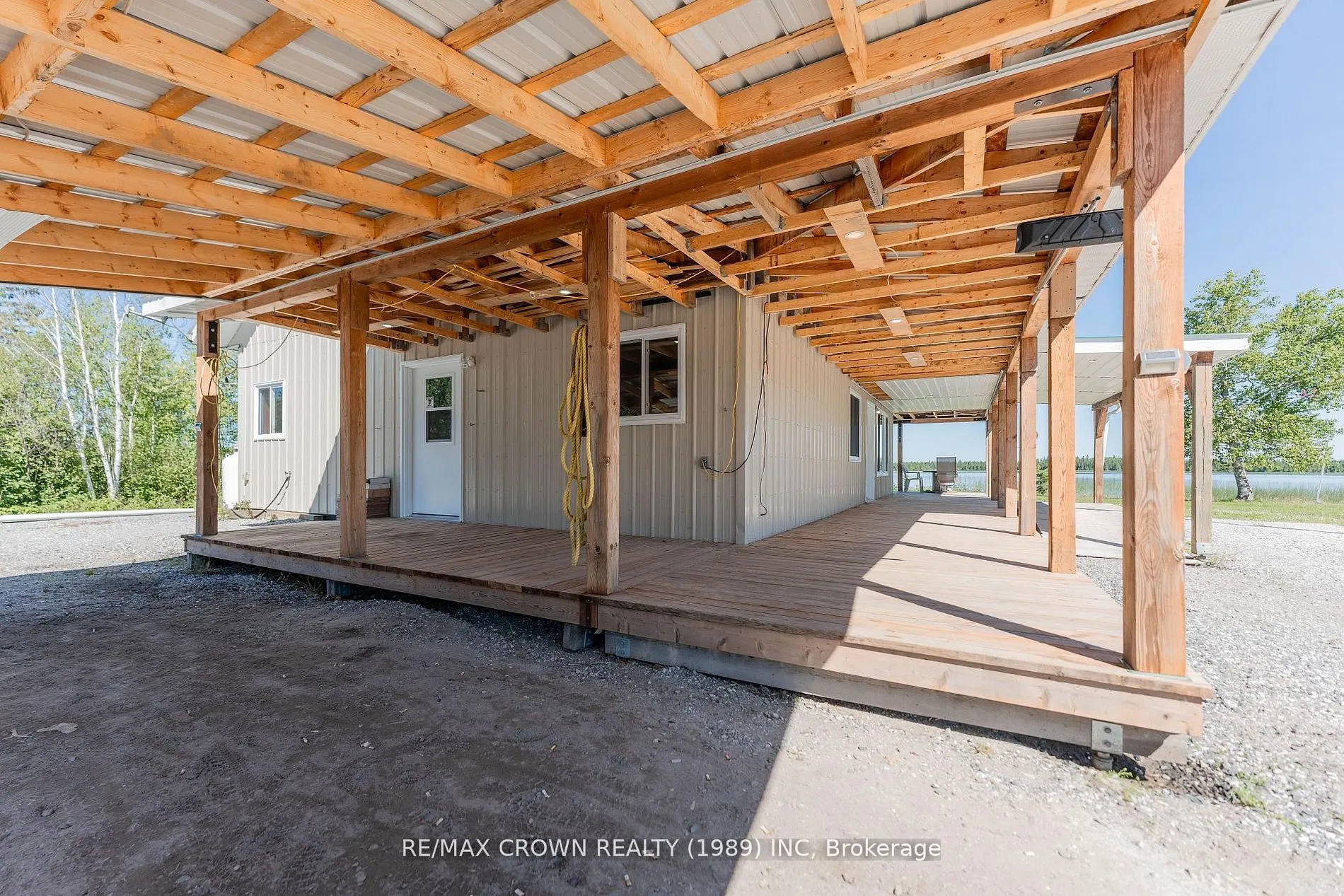 24 Shallow Lake Road W