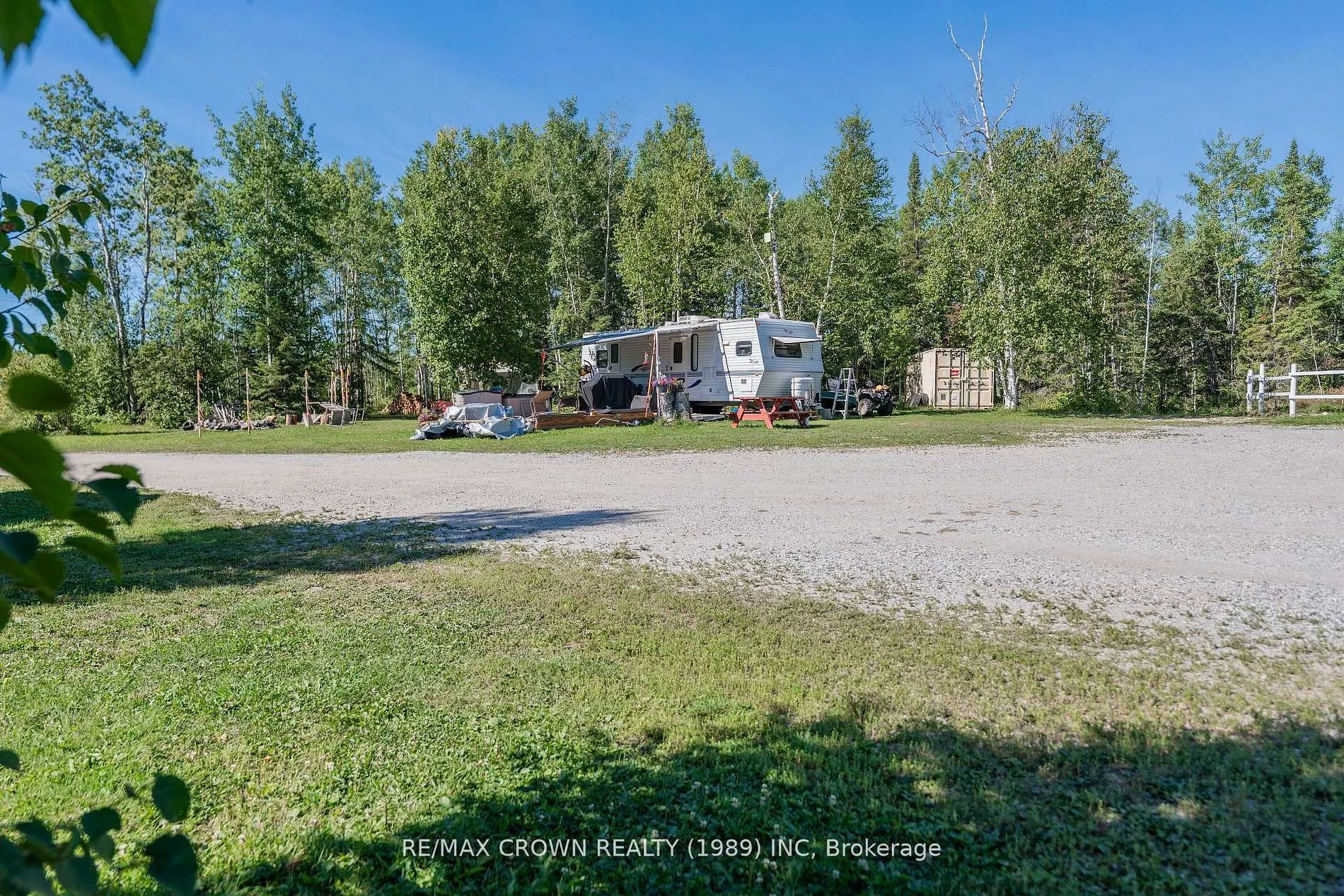 24 Shallow Lake Road W