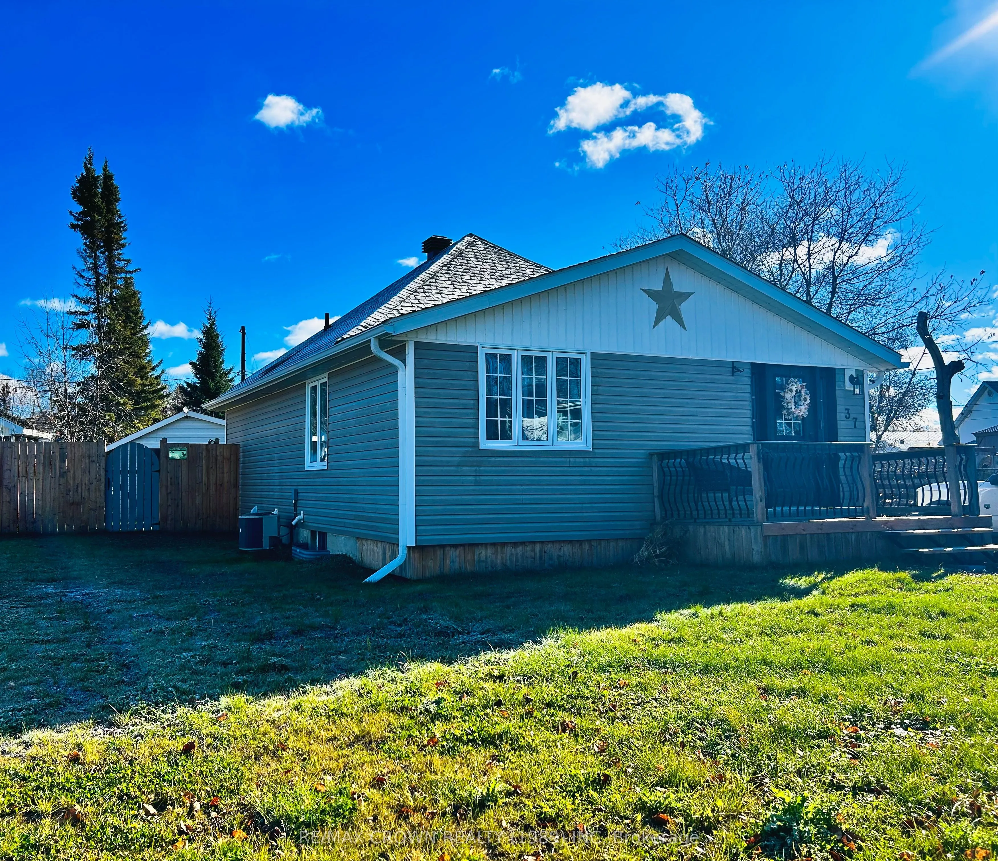 37 King Street