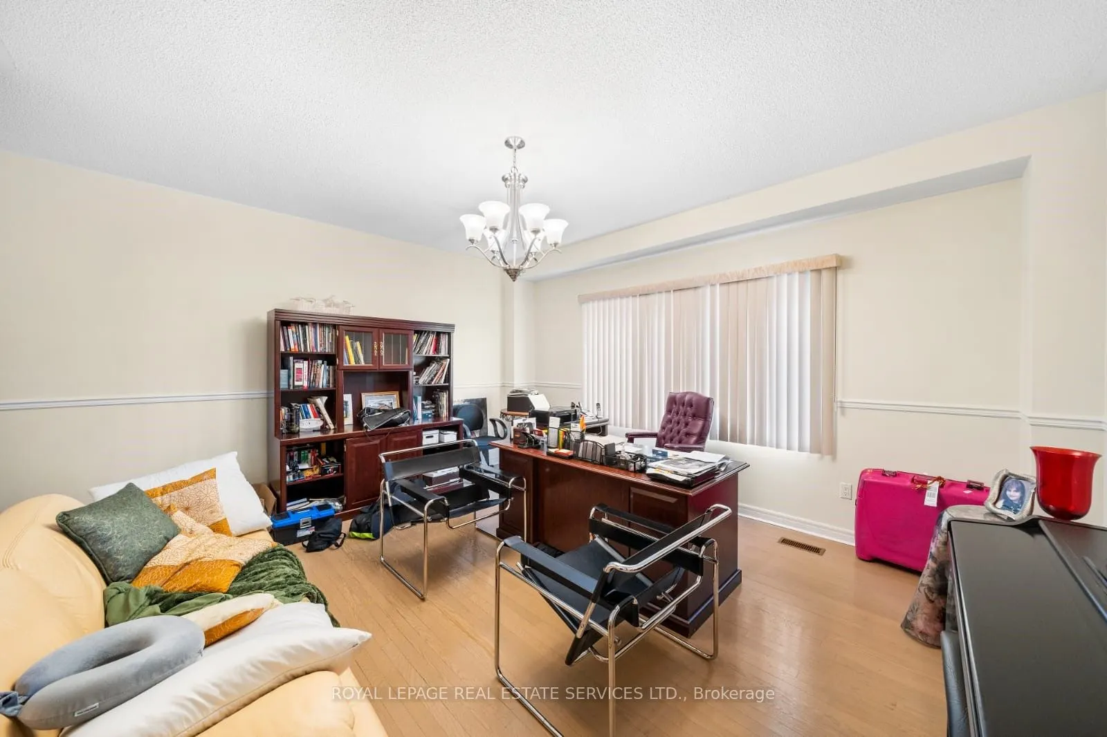 2166 Erin Centre Boulevard