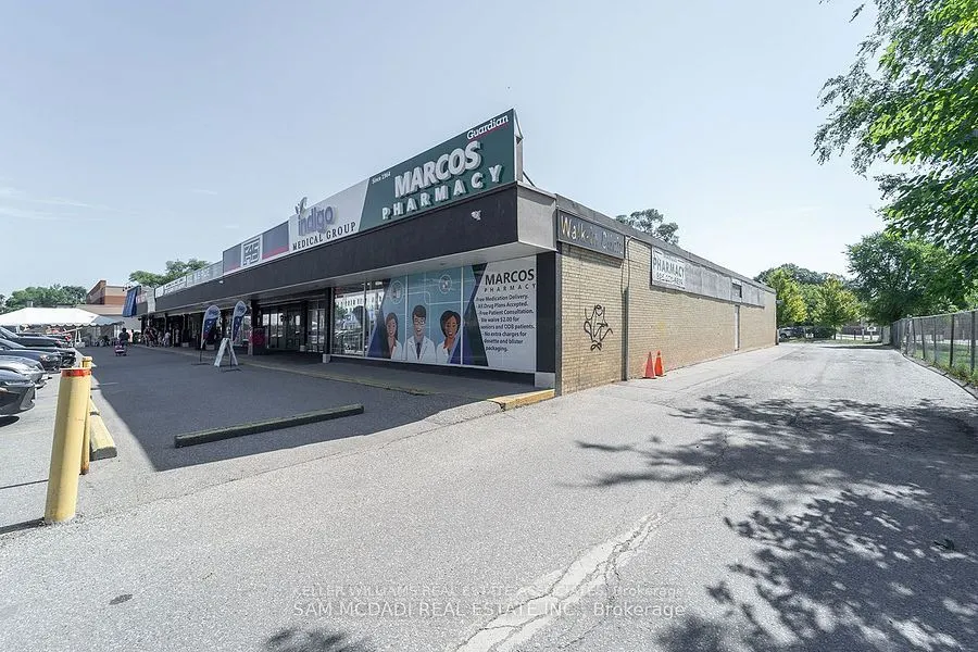 374 Lakeshore Road E