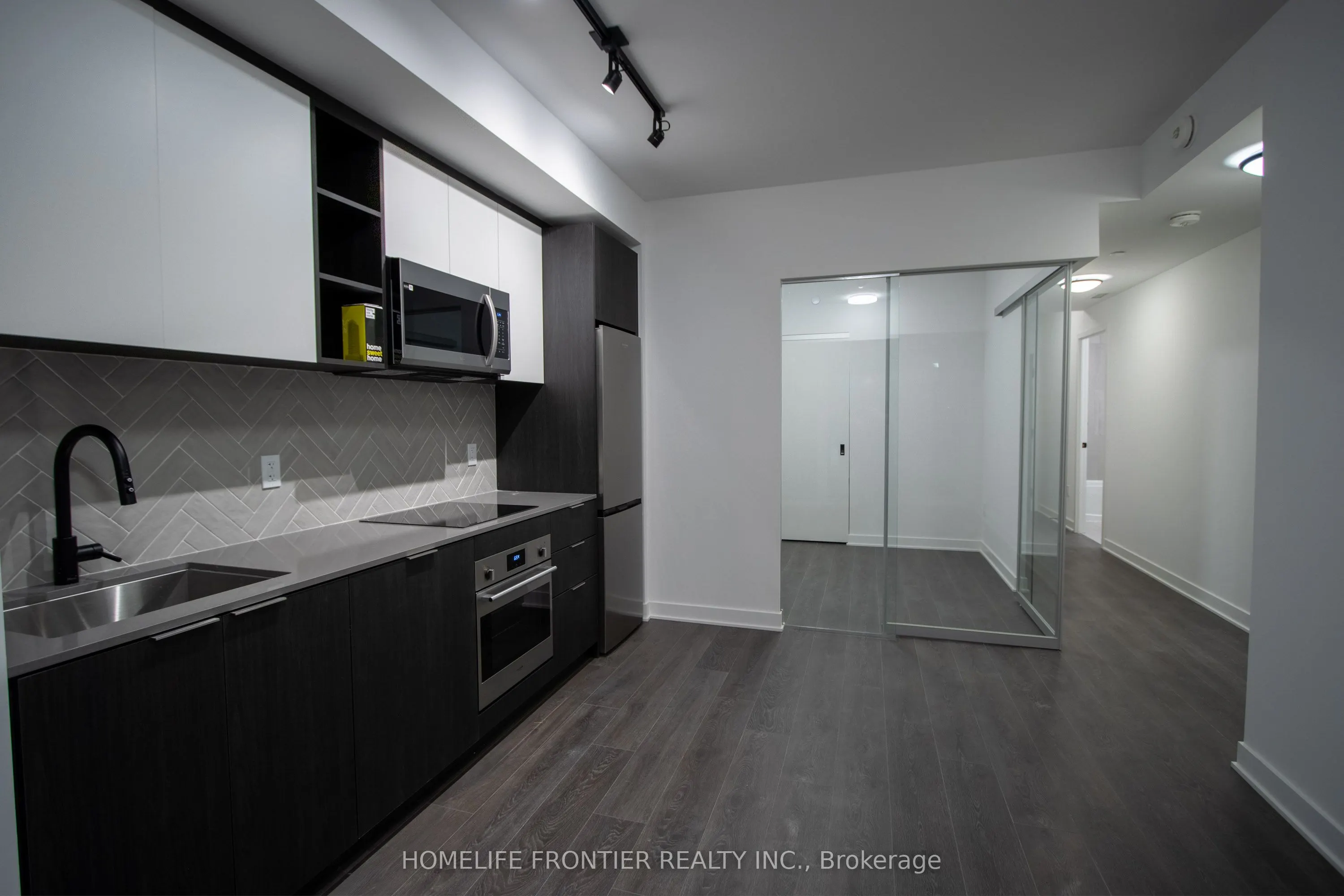 36 Zorra Street #211
