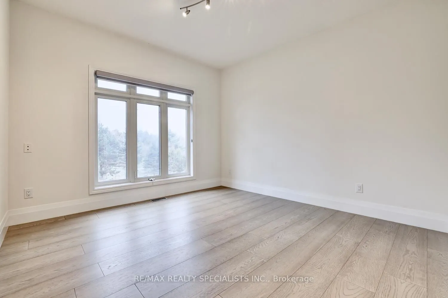 7 Deer Run Crescent