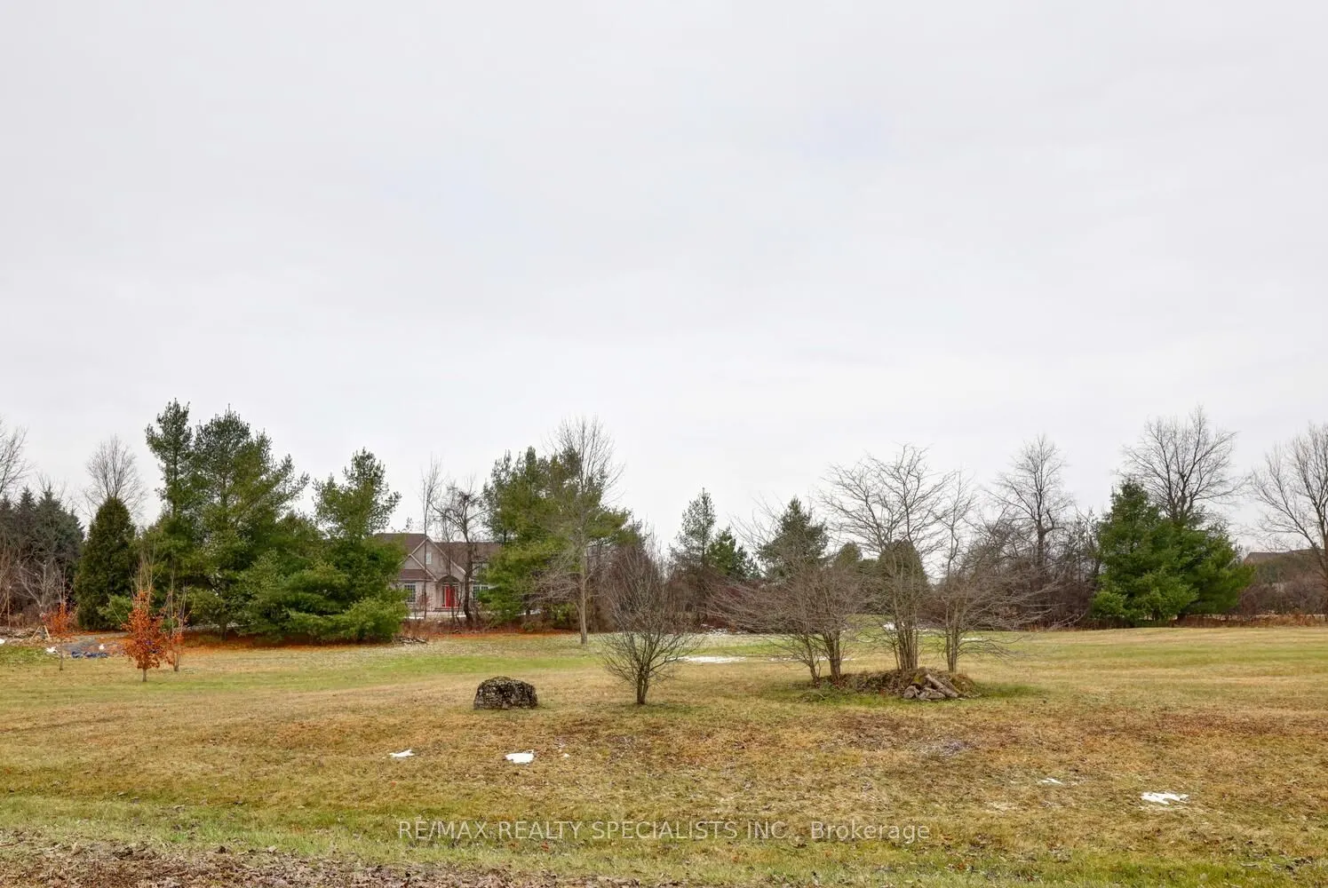 7 Deer Run Crescent