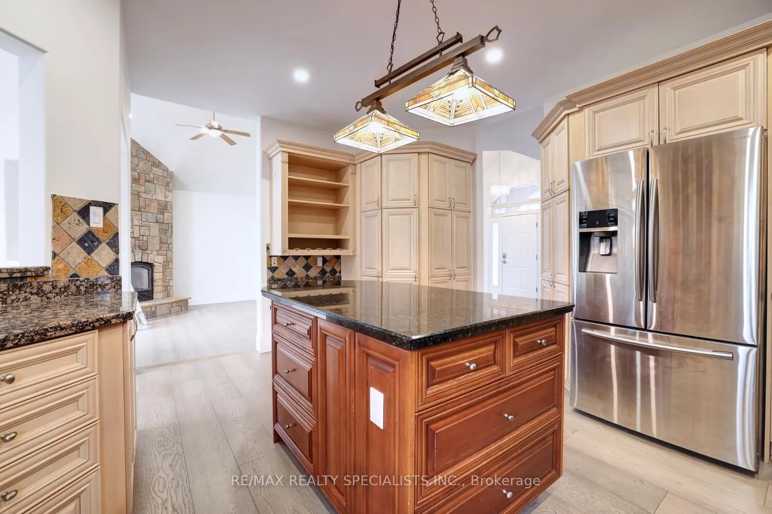 7 Deer Run Crescent