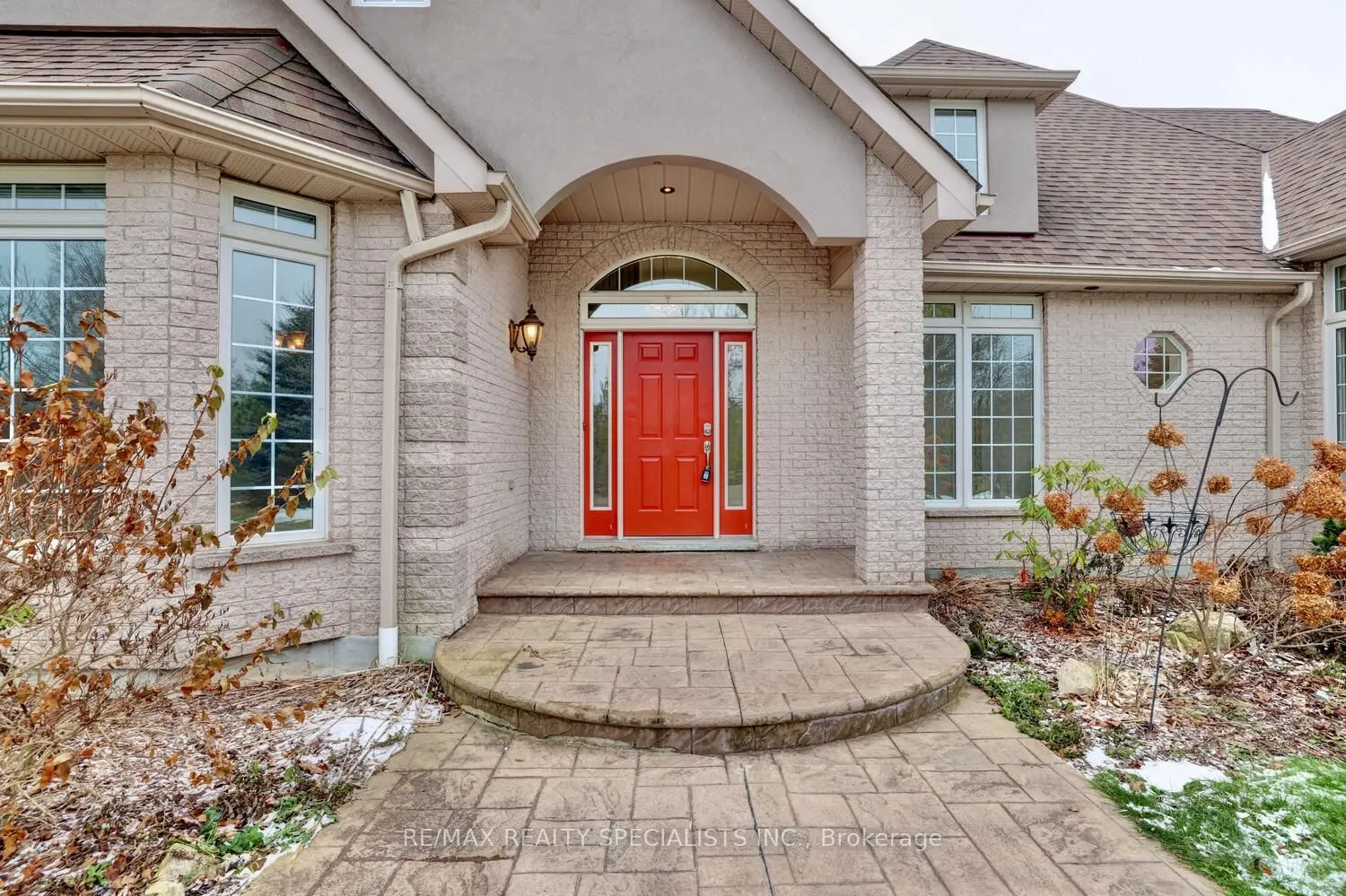 7 Deer Run Crescent