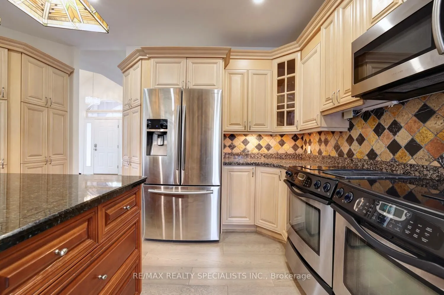 7 Deer Run Crescent