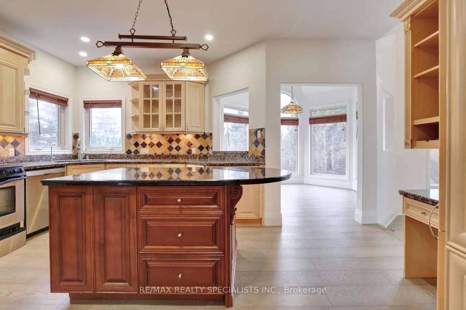 7 Deer Run Crescent