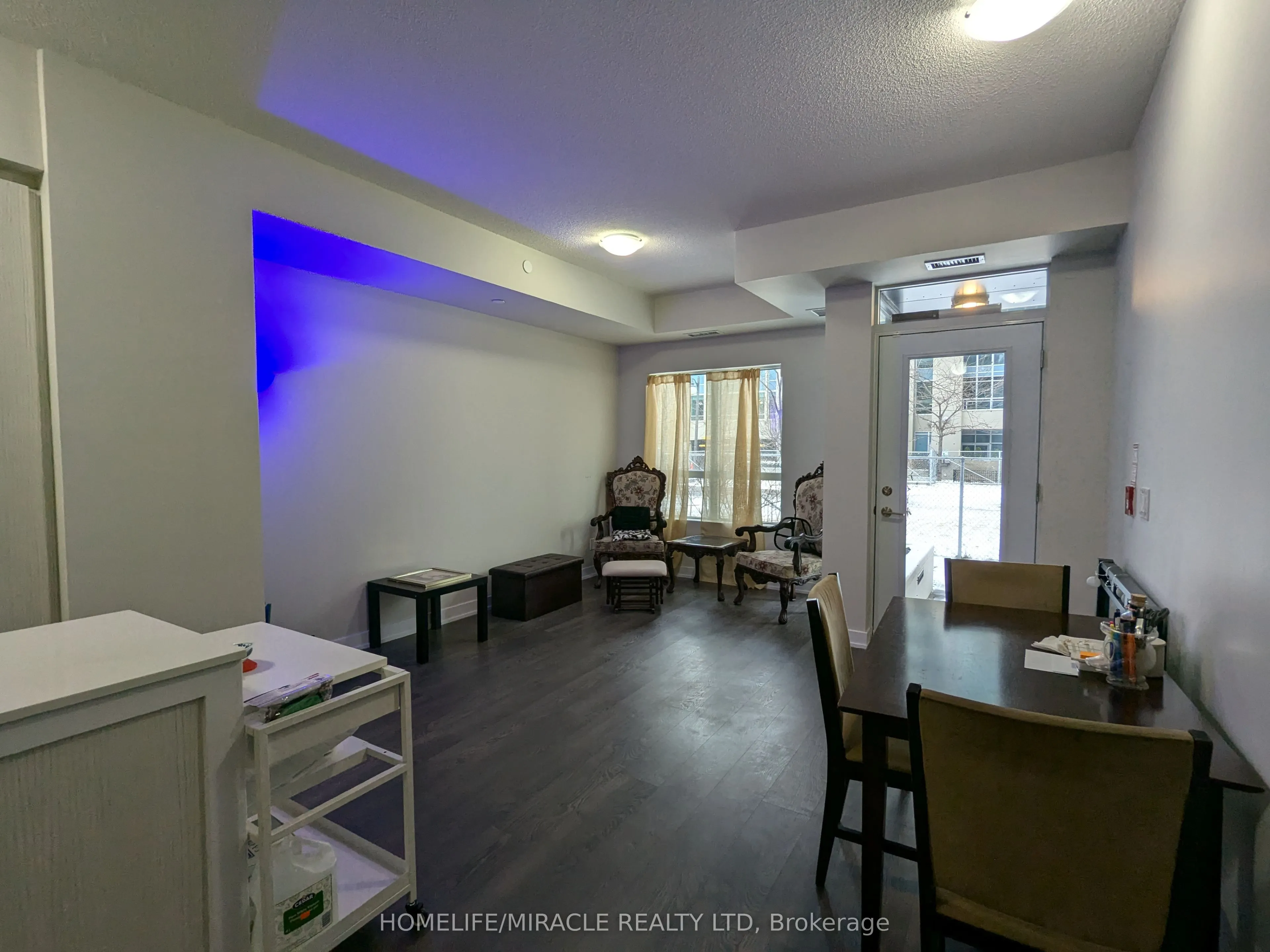 251 Manitoba Street, #109