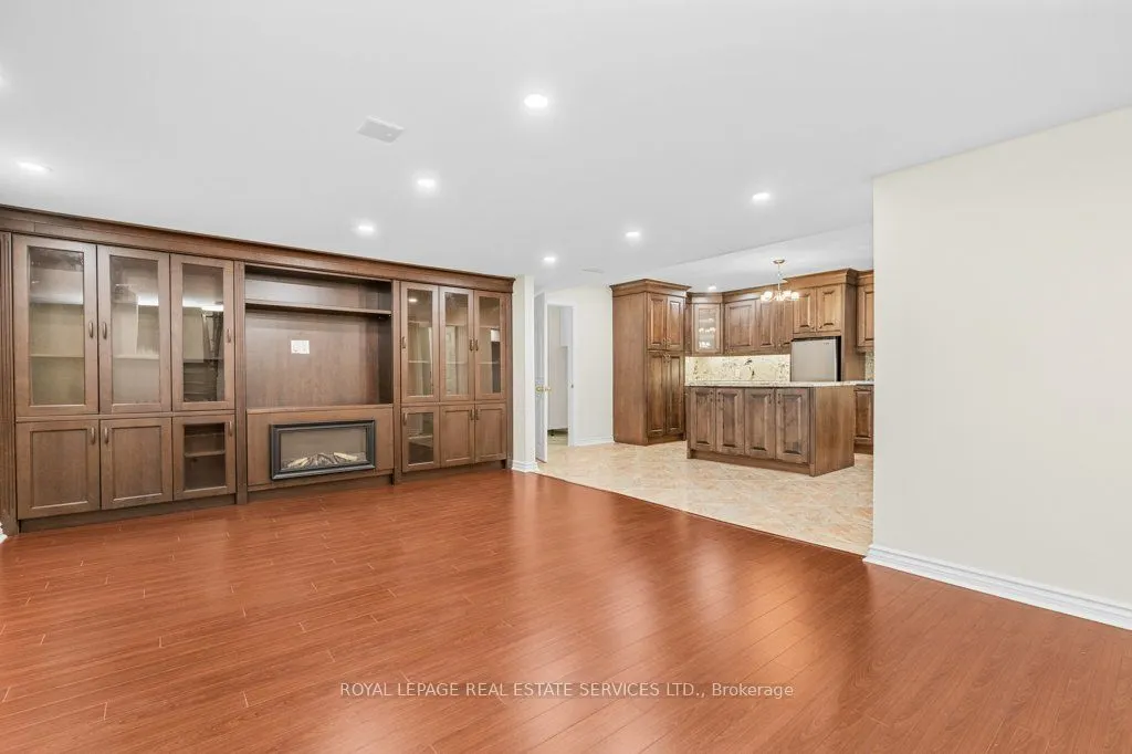 1387 Ferncrest Road