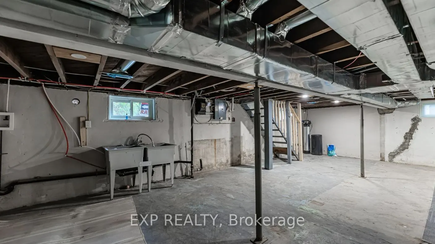 88 King Street W