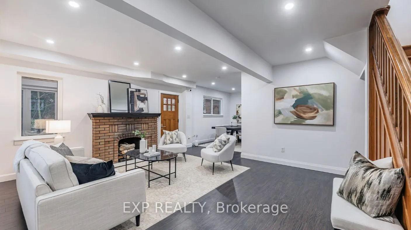 88 King Street W