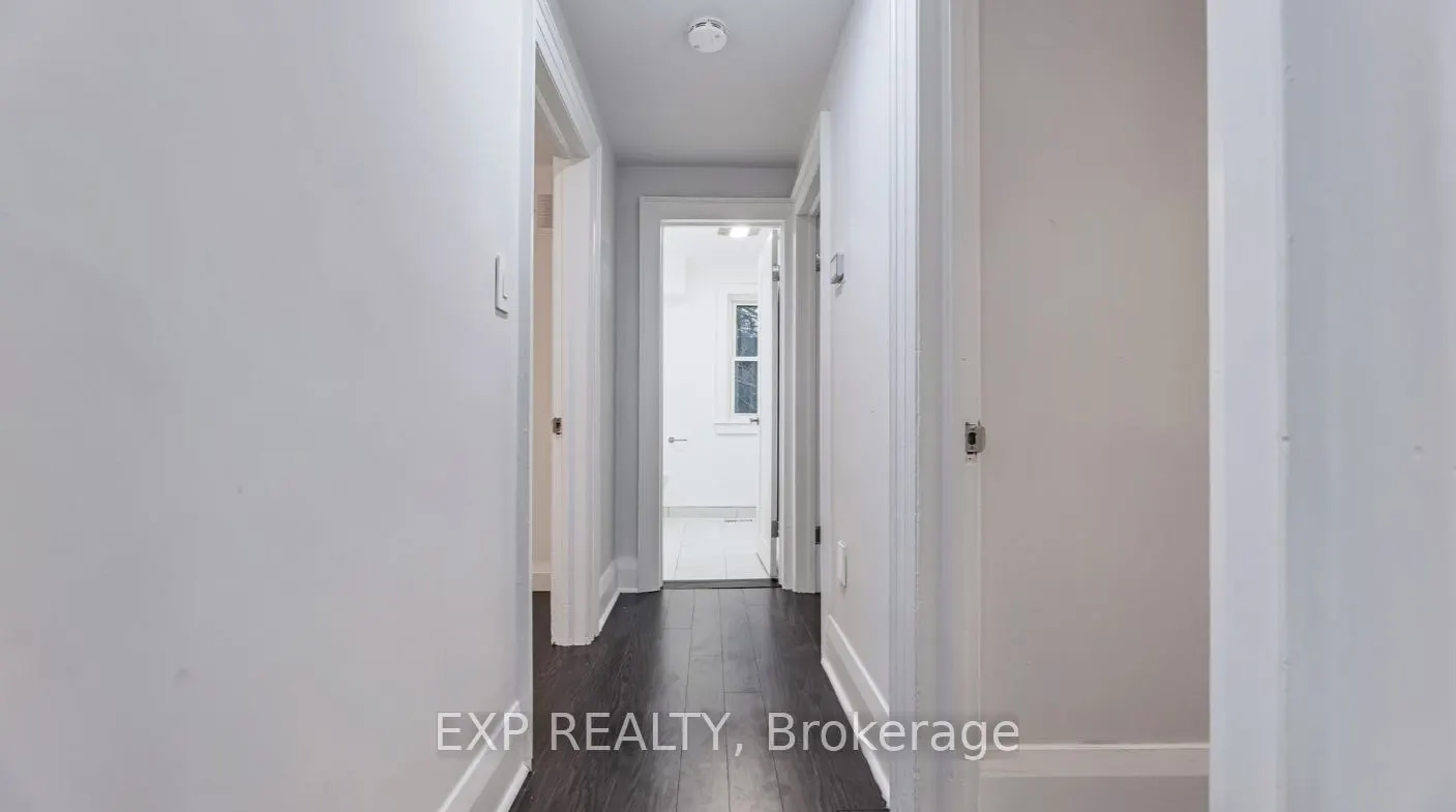88 King Street W