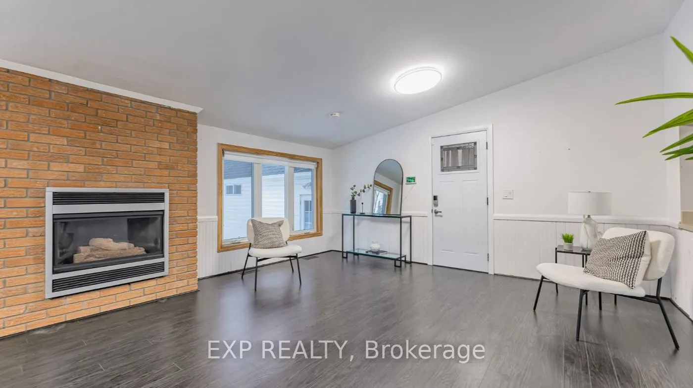 88 King Street W