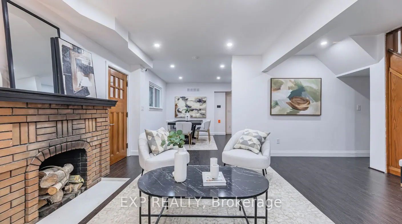 88 King Street W