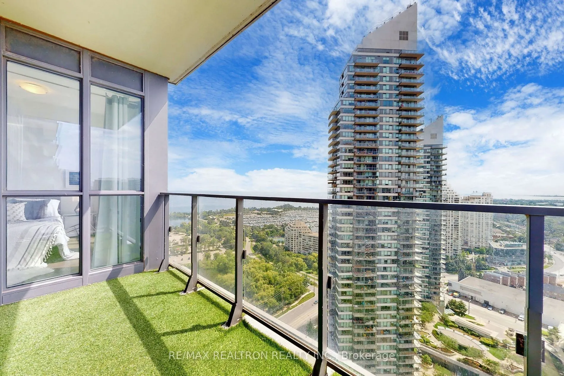 2212 Lakeshore Boulevard W, #3206