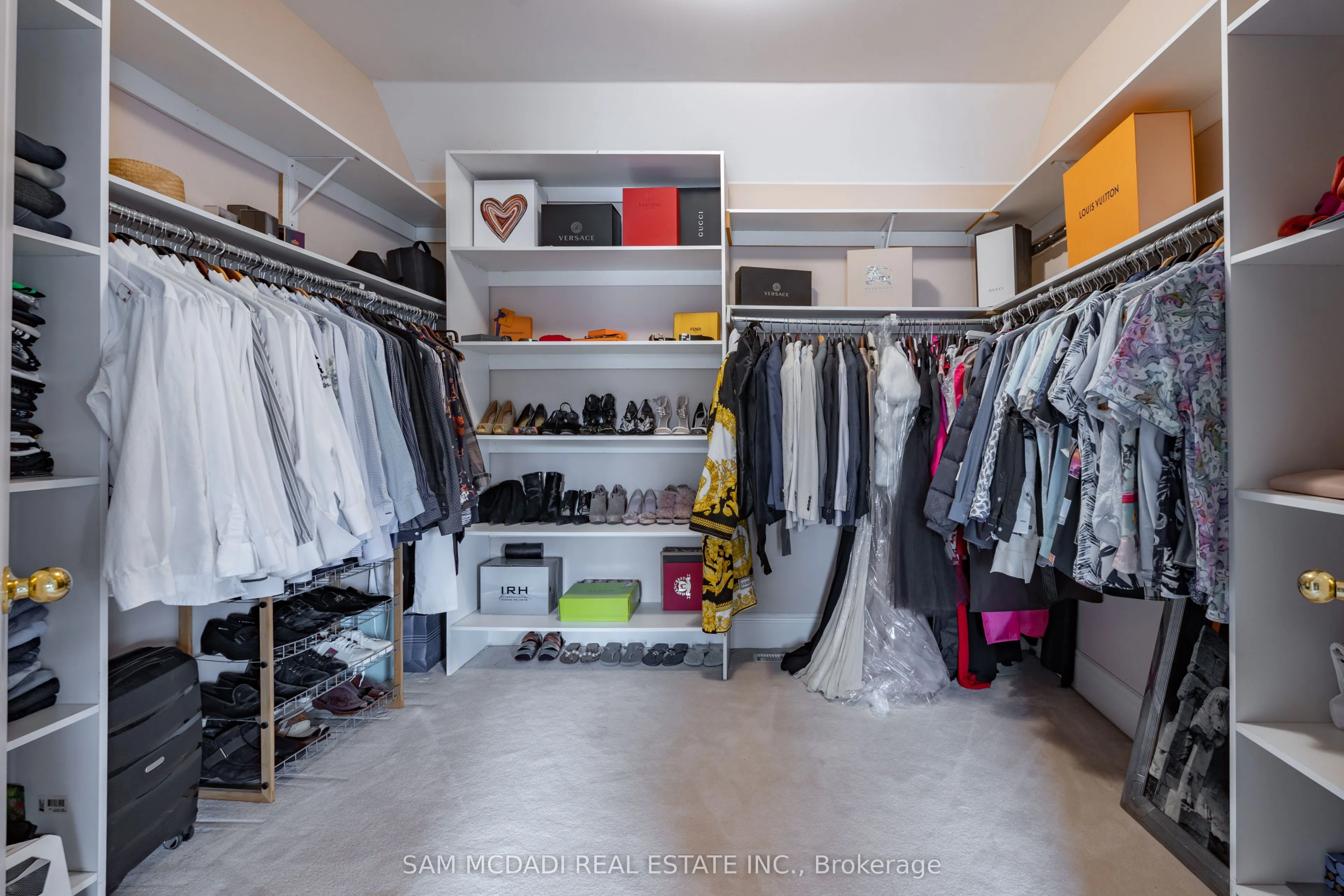 3248 Barchester Court
