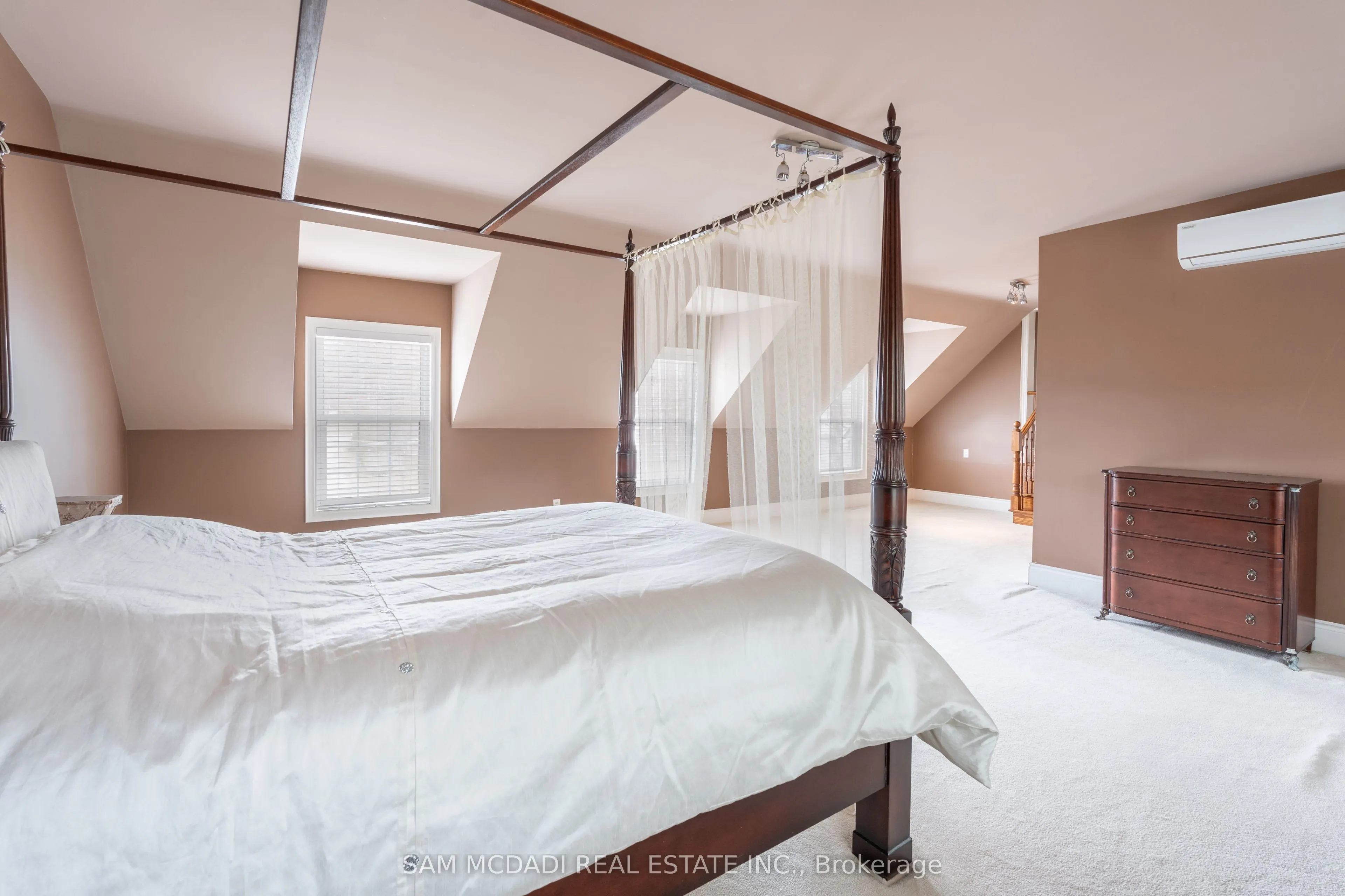 3248 Barchester Court