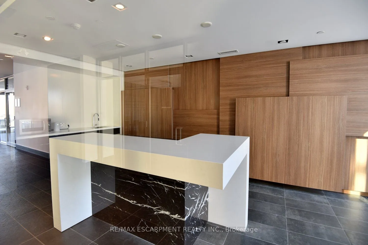 5220 Dundas Street #D509