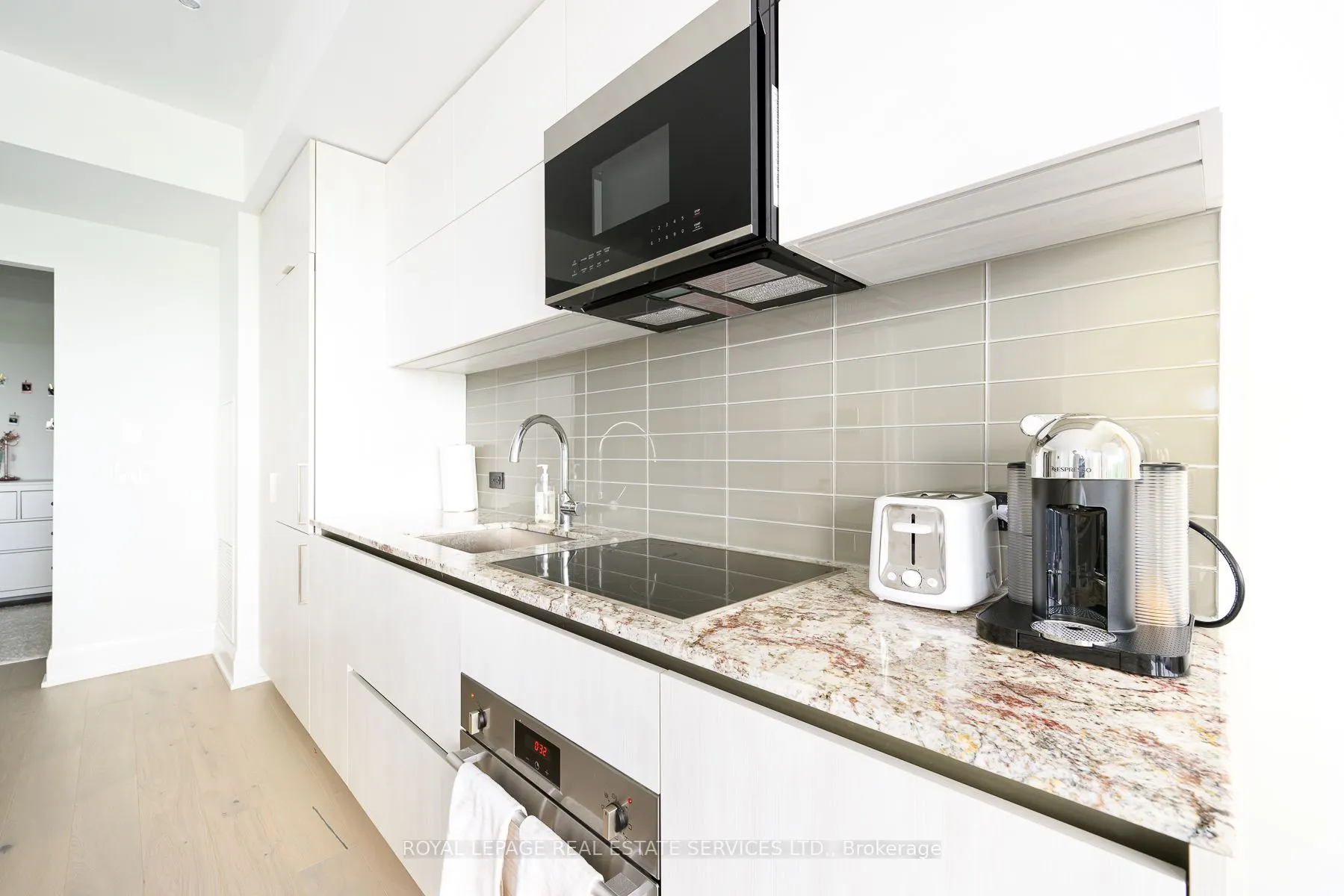 21 Park Street E #1009