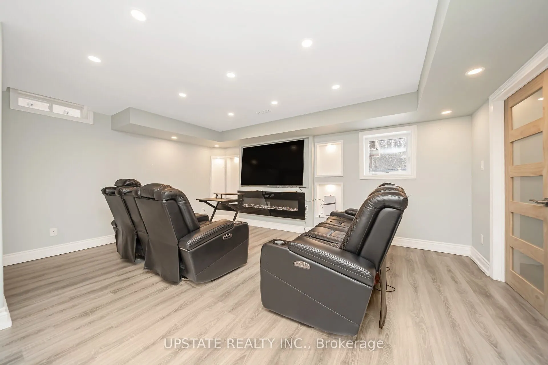 22 Allegro Drive