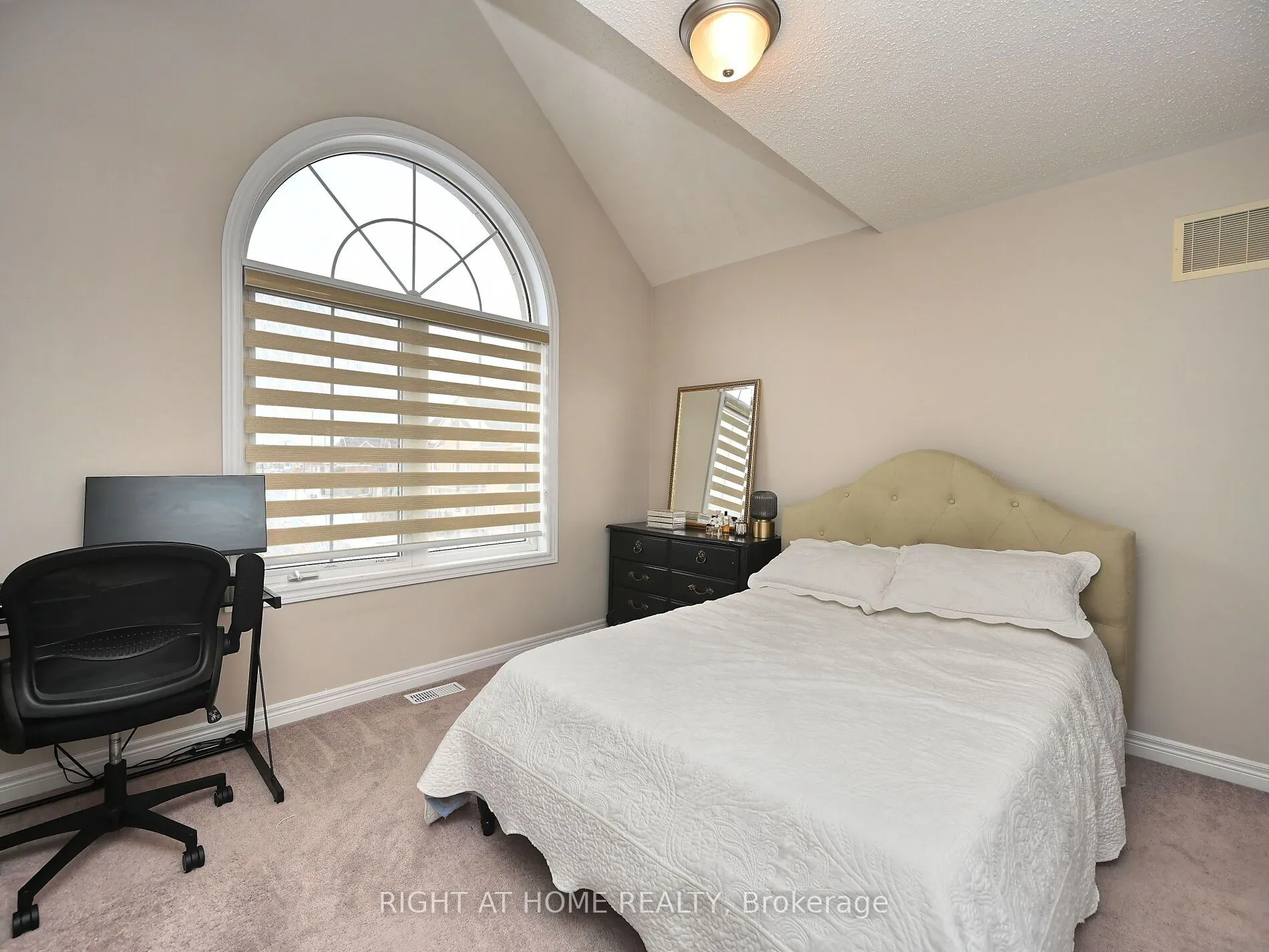 41 Merrybrook Trail N