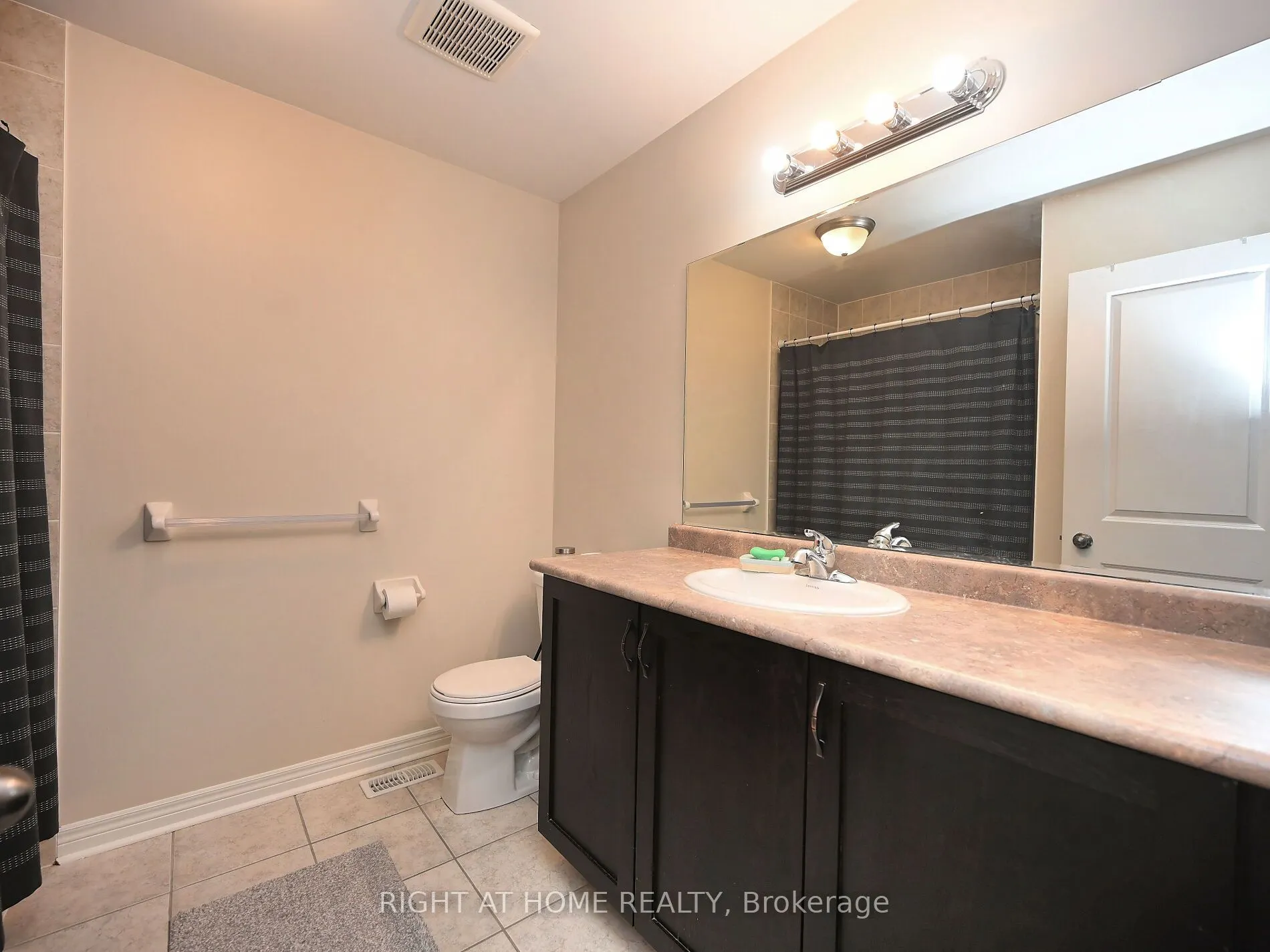 41 Merrybrook Trail N