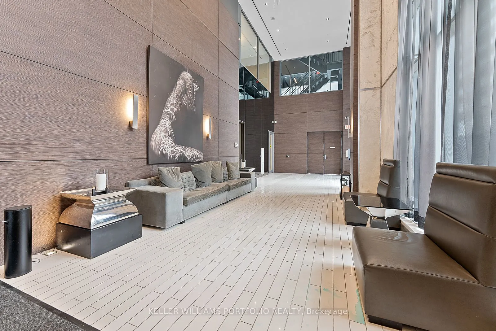 33 Shore Breeze Drive #1011