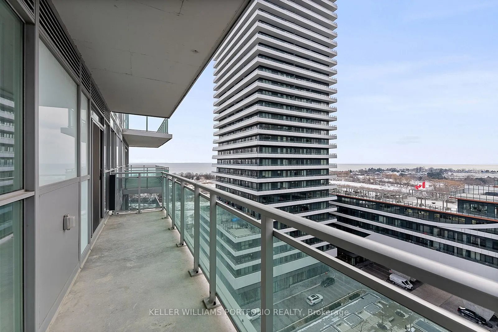 33 Shore Breeze Drive #1011