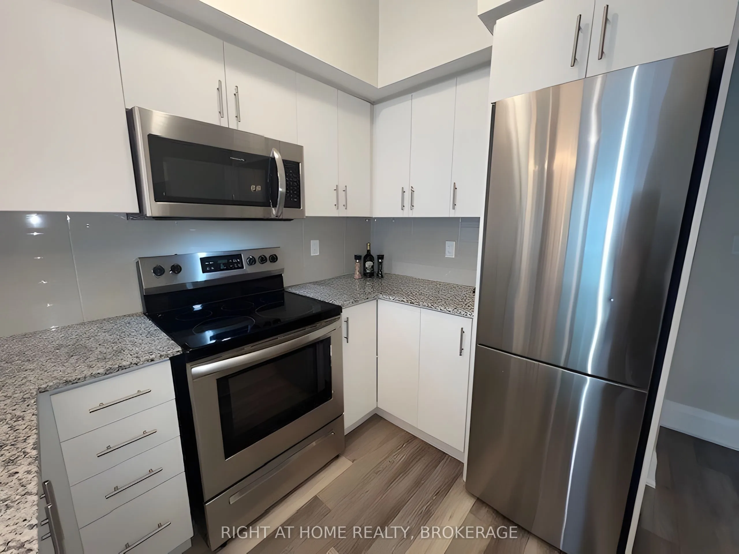 30 Fieldway Road, #88