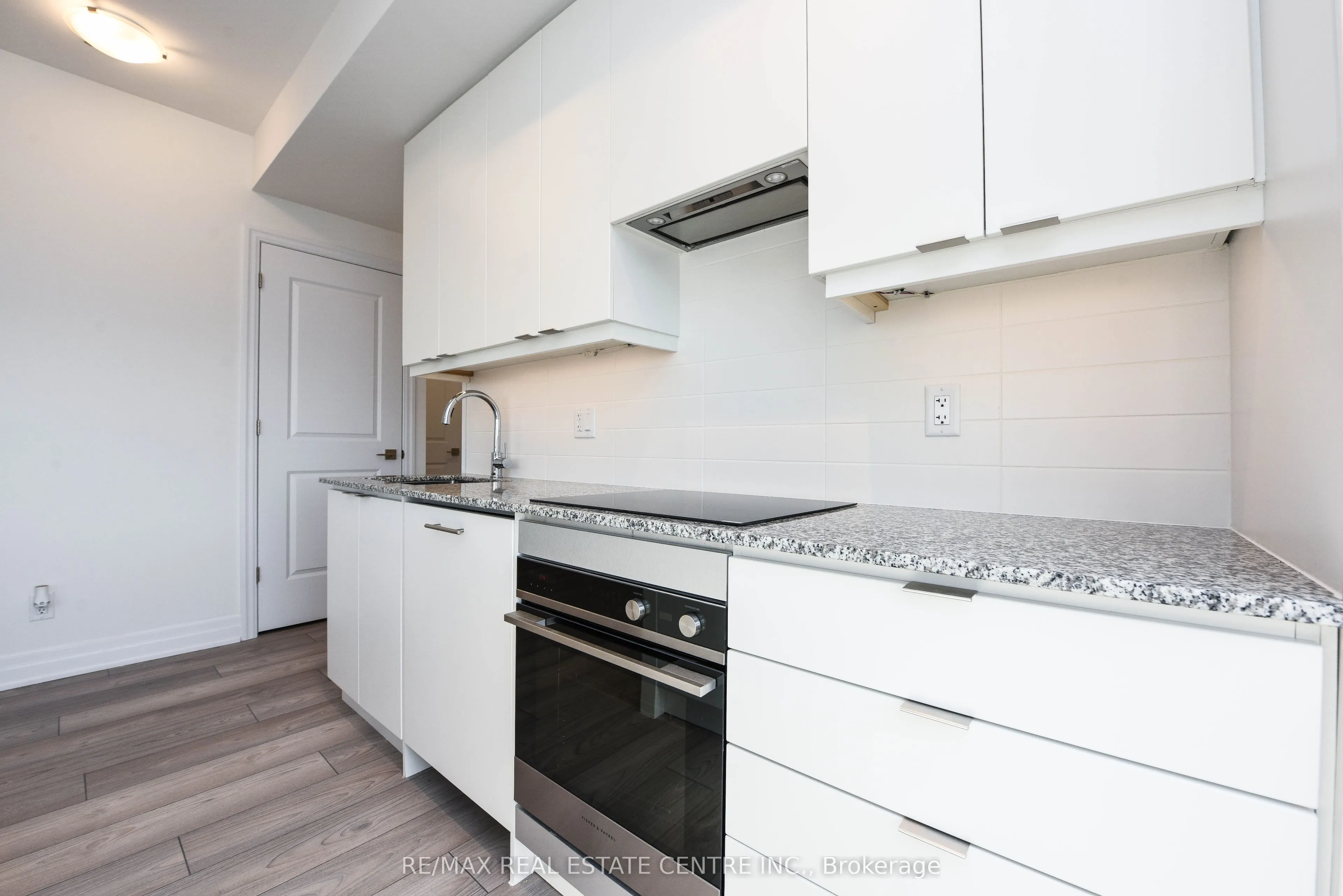 36 Elm Drive W, #3209