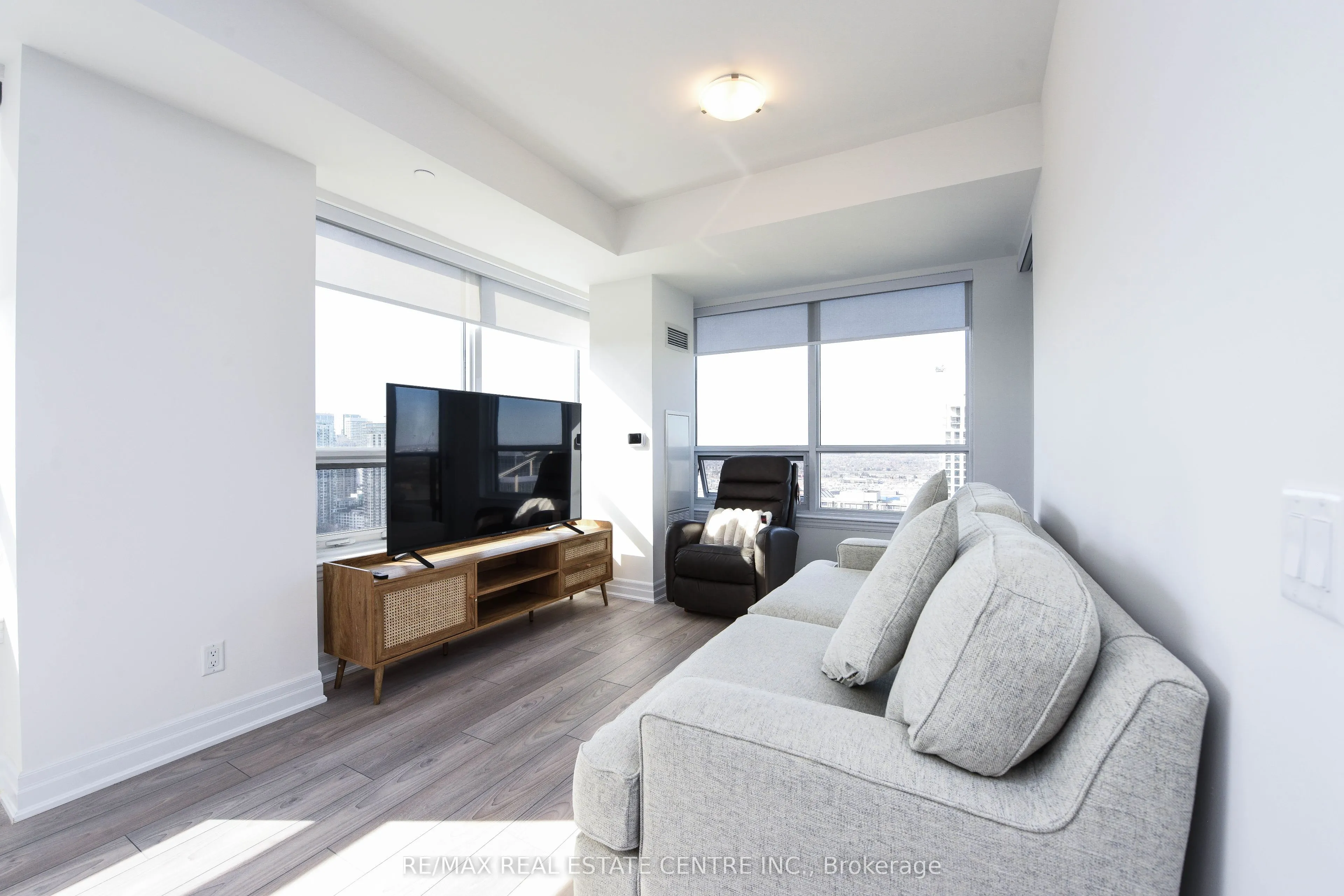 36 Elm Drive W, #3209