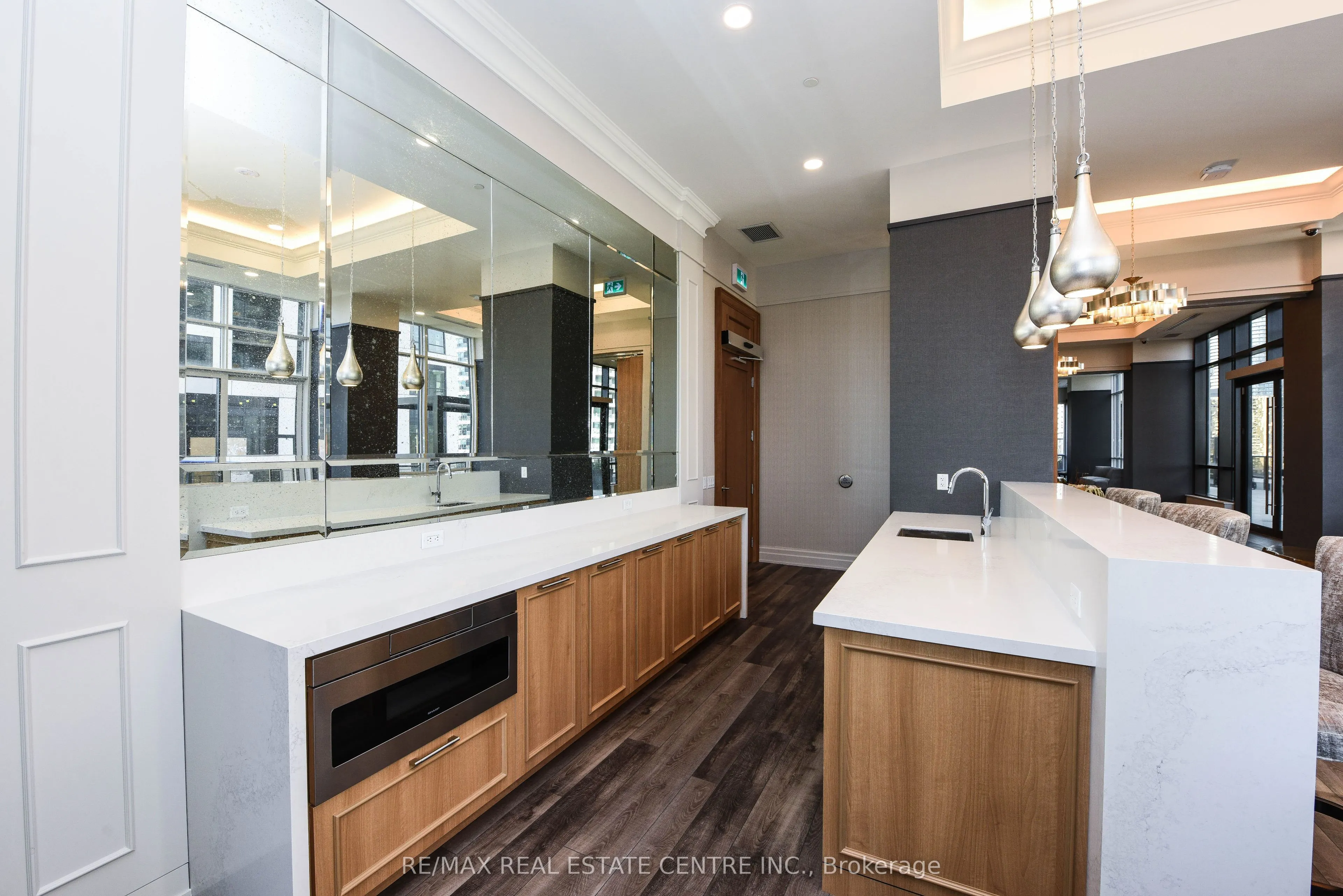 36 Elm Drive W, #3209