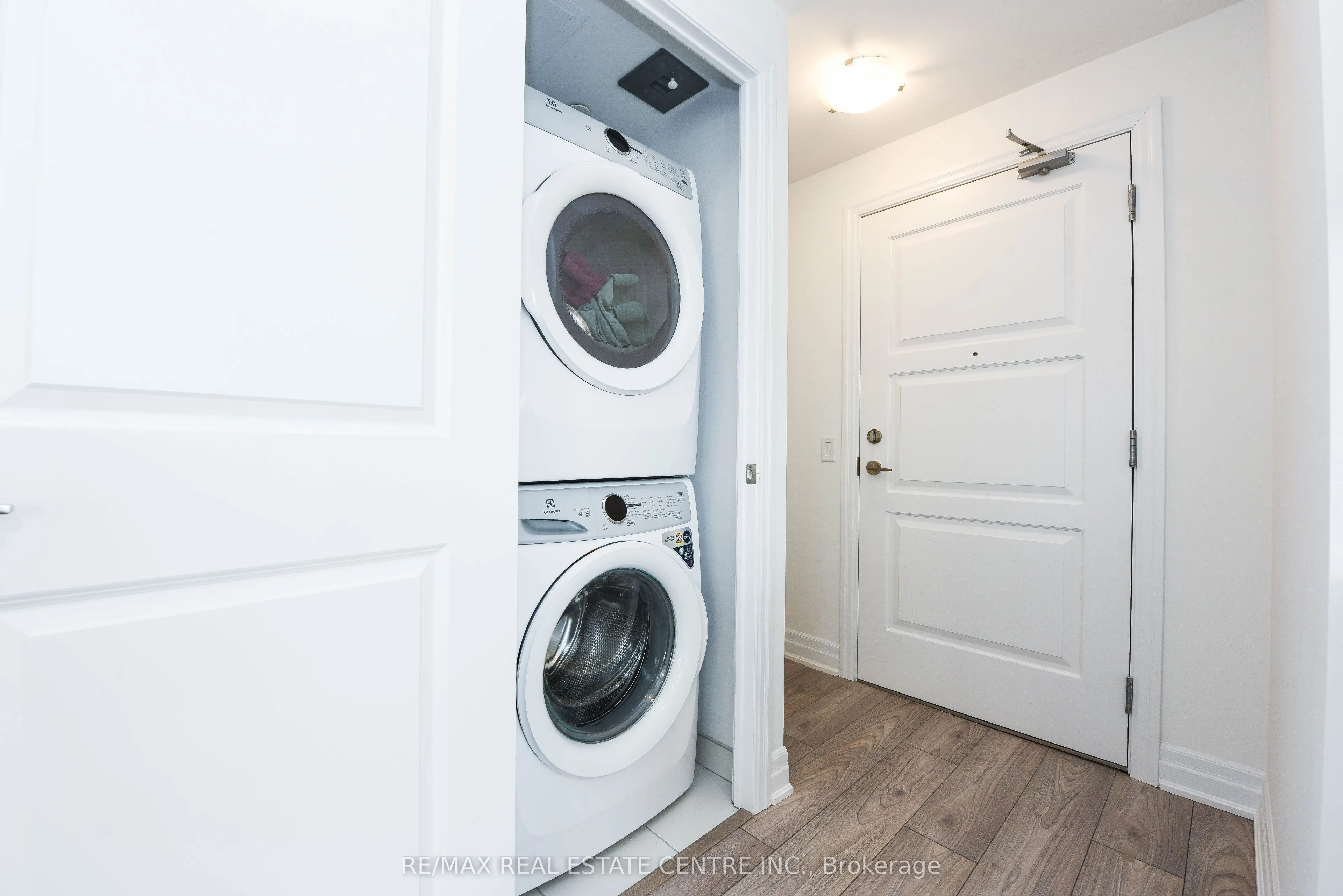 36 Elm Drive W, #3209