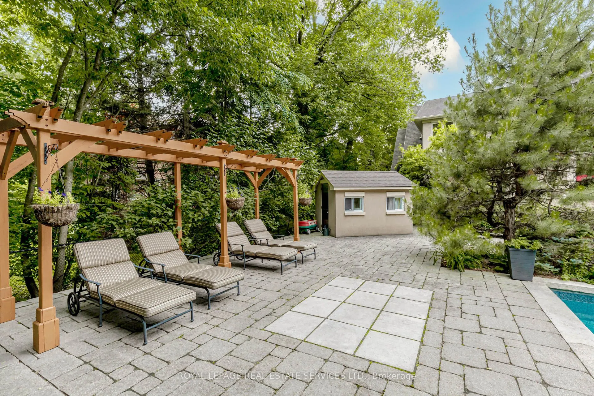503 MEADOW WOOD Road