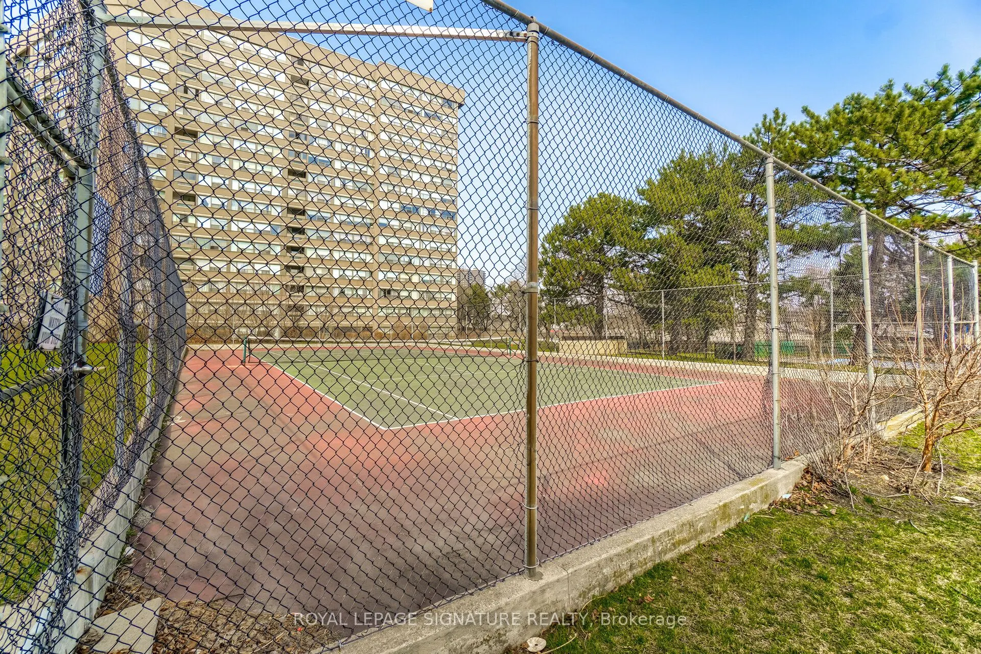 451 The West Mall Drive #1212