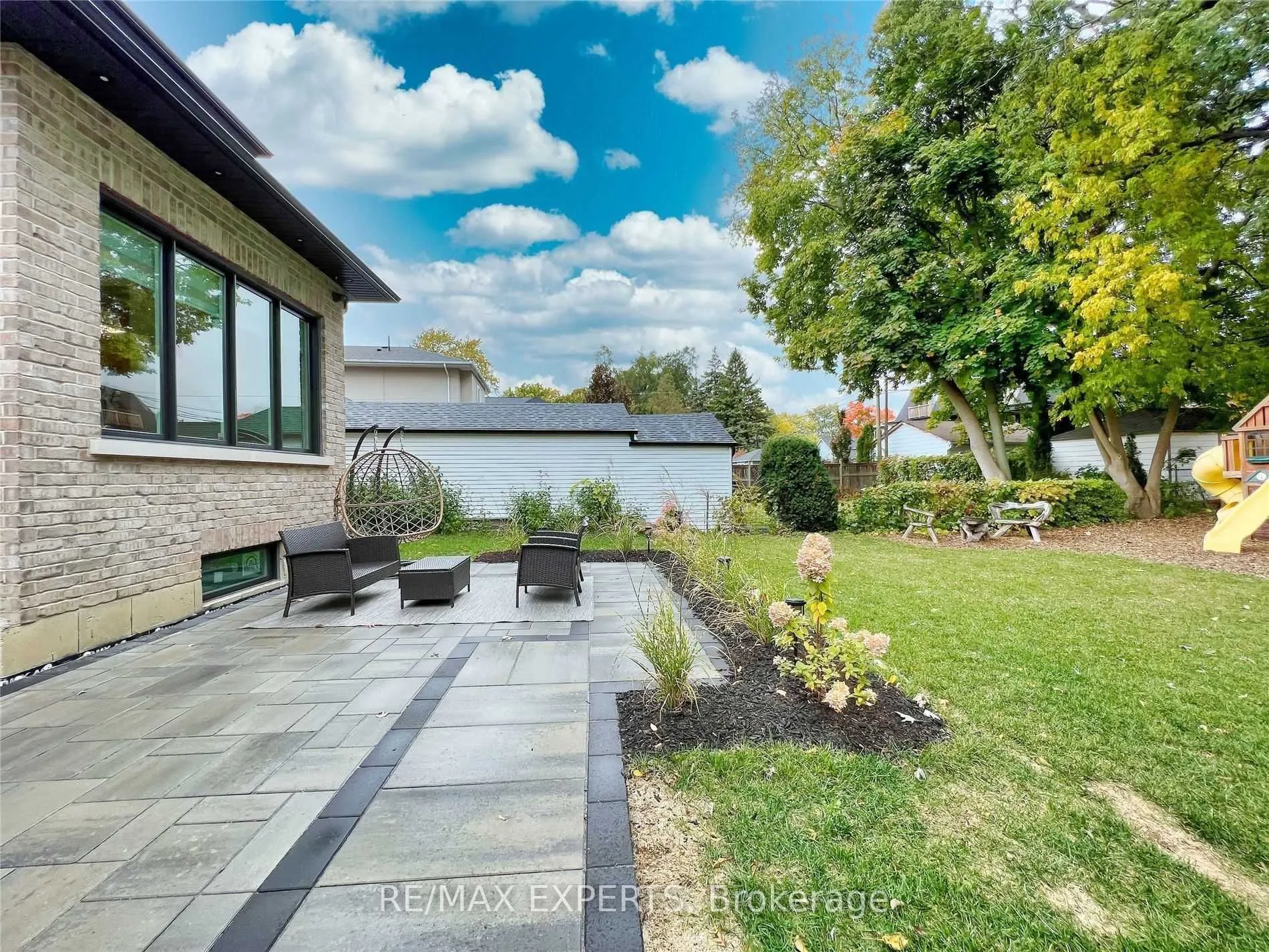 48 Enfield Avenue W