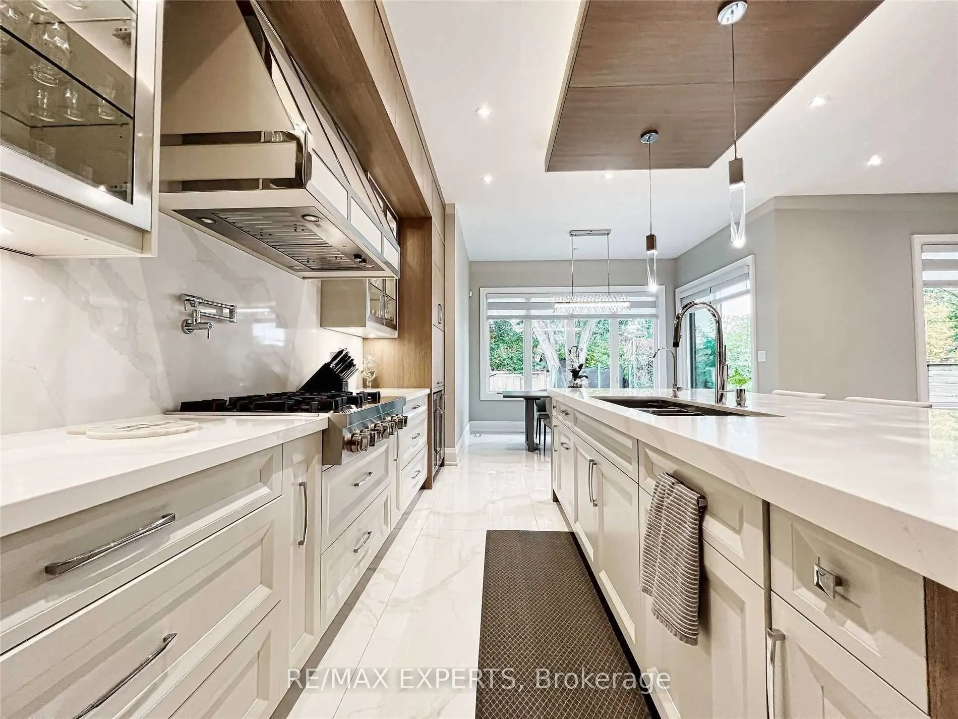 48 Enfield Avenue W